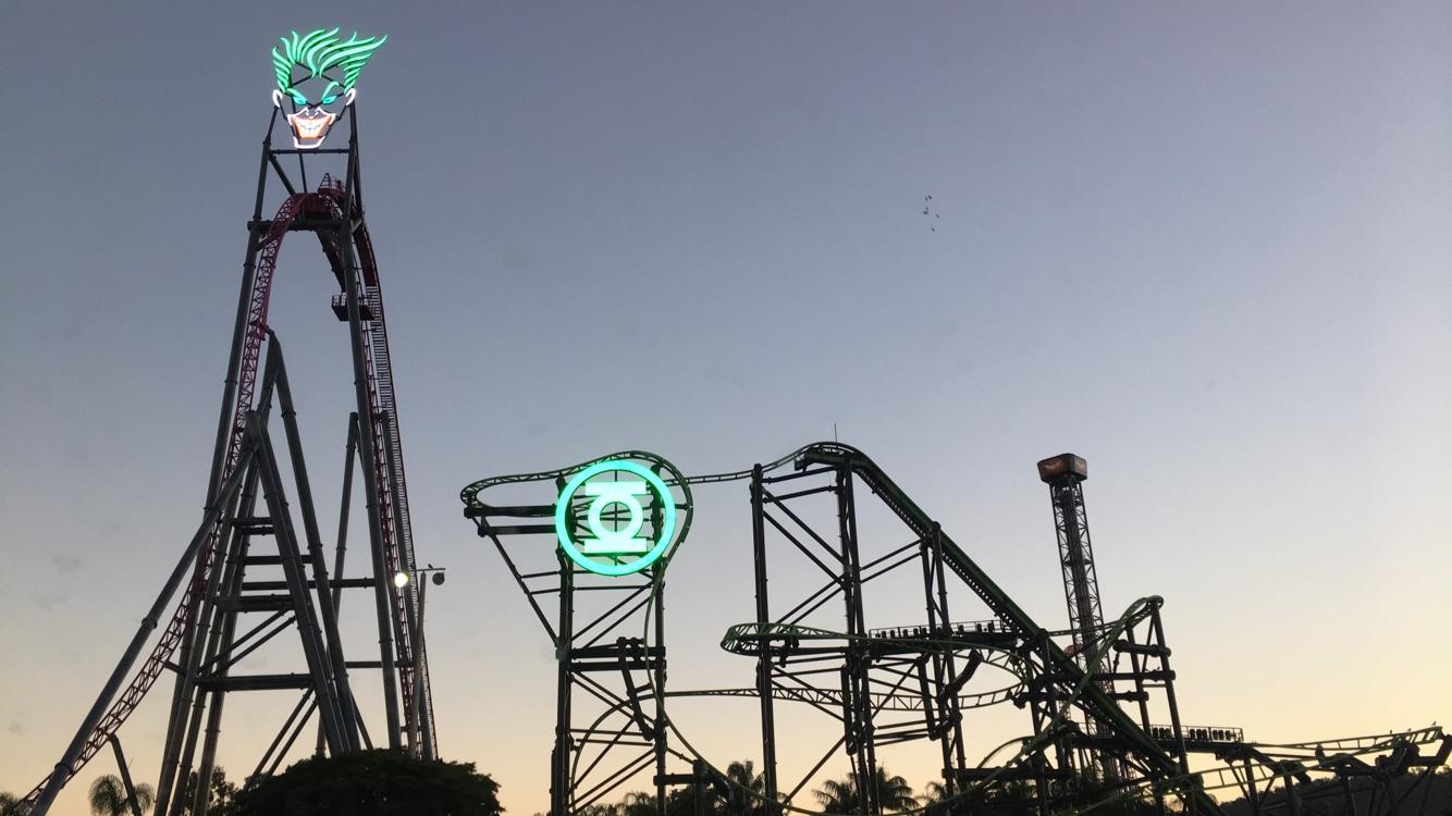 DC Rivals HyperCoaster, Green Lantern and Batwing Spaceshot. Movie