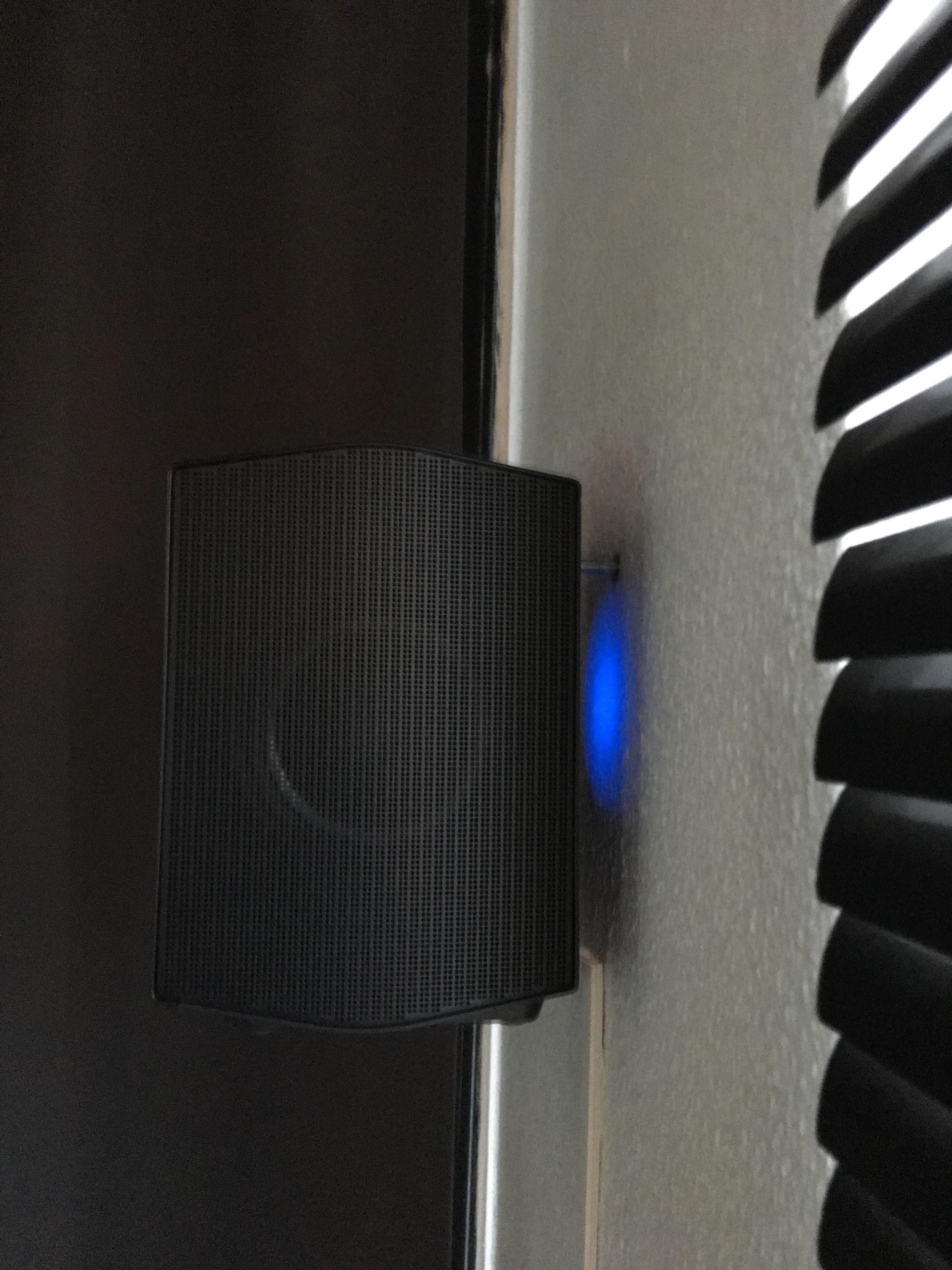 floating rear speakers hwQ990c r/Soundbars