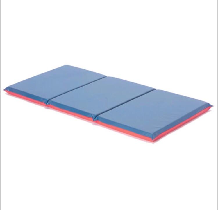 These mats that were used for nap time. r/nostalgia