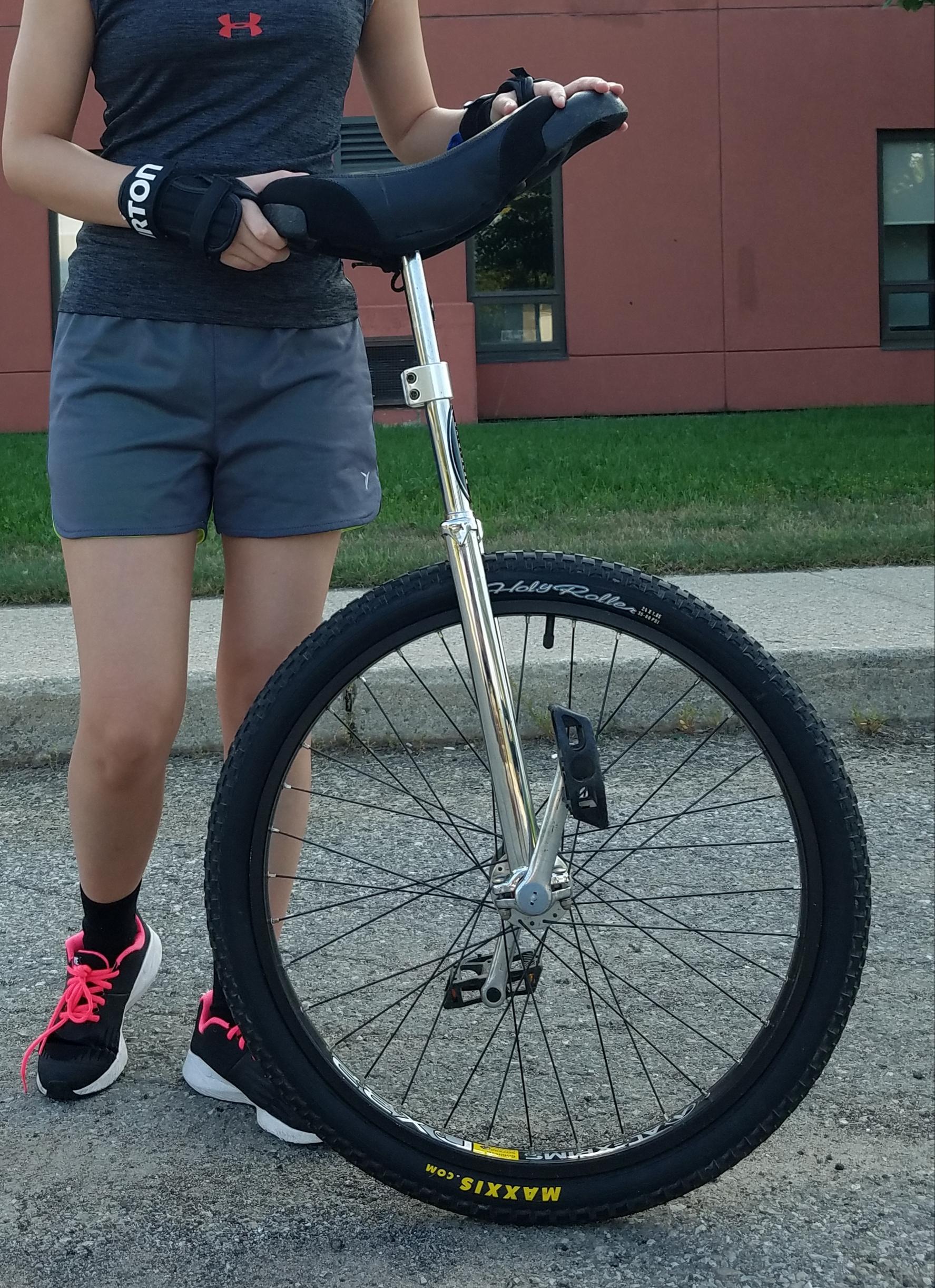 Finally got me a uni 24" from Bedford Unicycles. r/unicycling