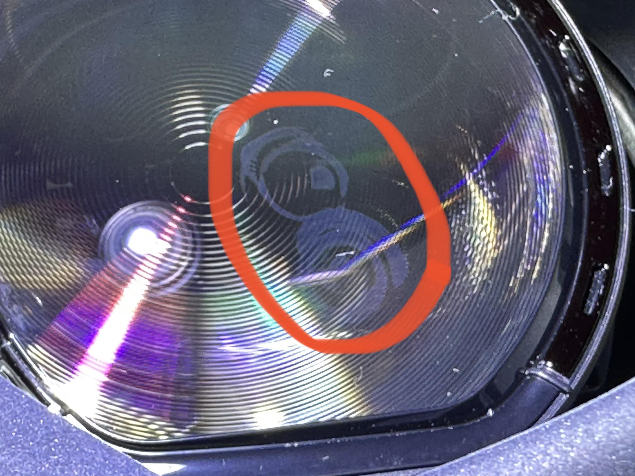 More smudges inside of PSVR2 lenses r/PSVR