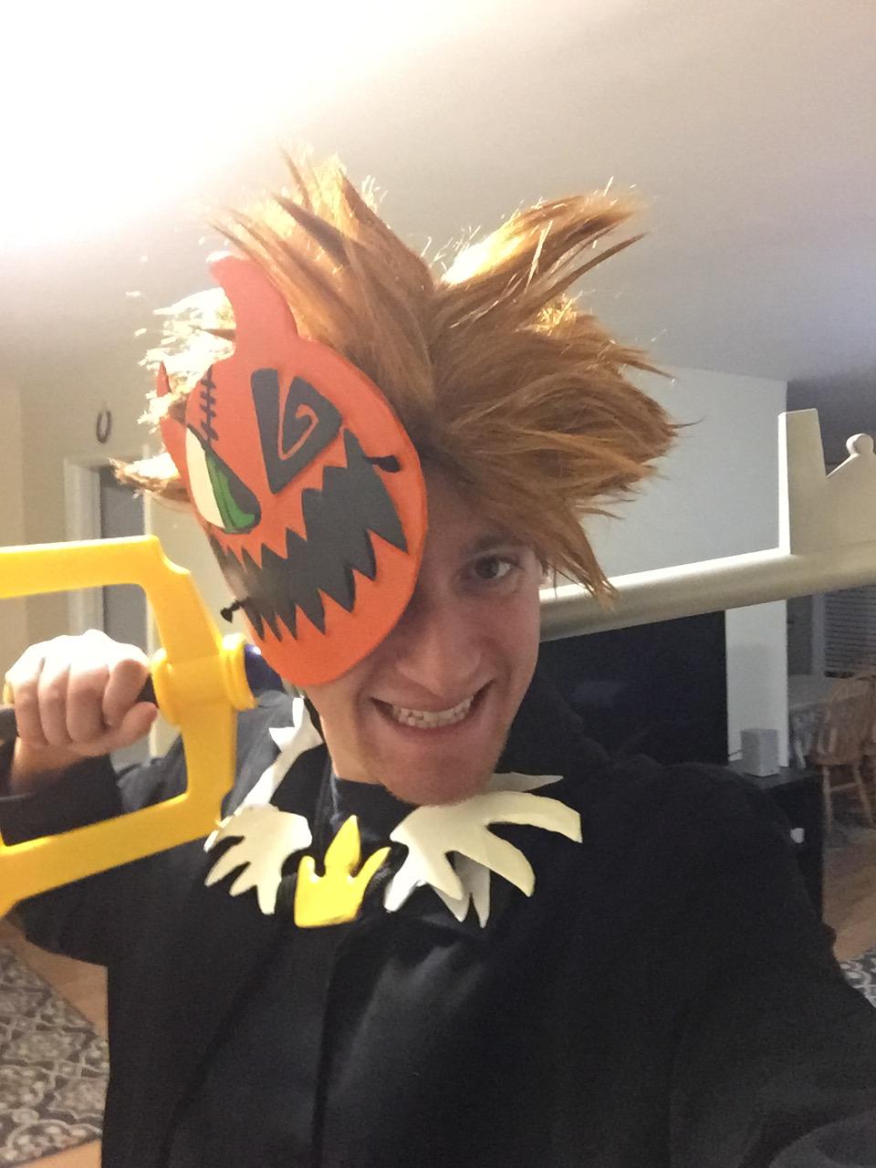 [Other] Progress on HT Sora costume continues. Wig from Spirit