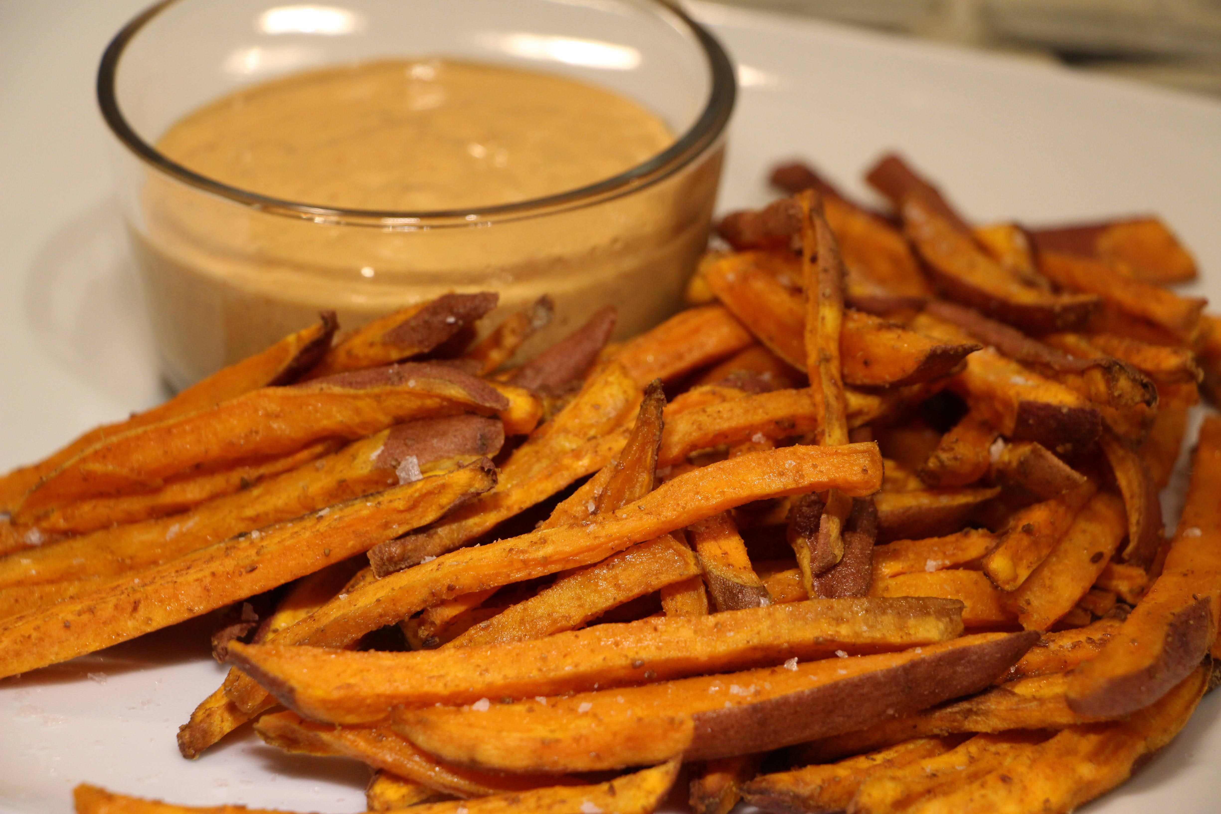 [Homemade] Handcut Yam Oven Fries with Chipotle Adobo Mayo Dip r/food