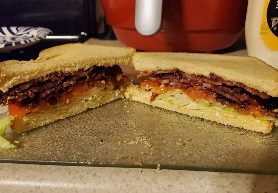 Candied bacon BLT r/FoodPorn