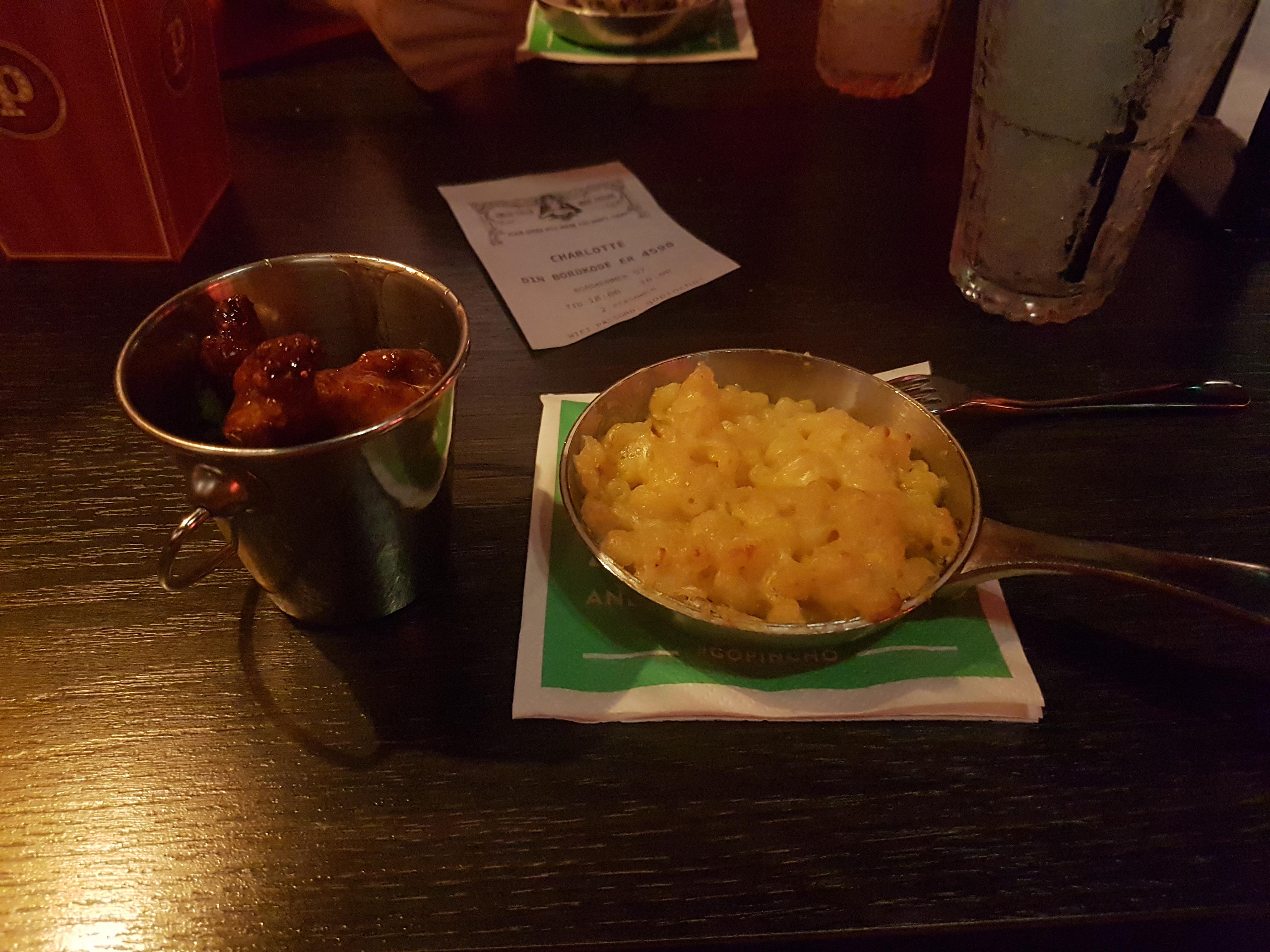 Got my chicken wings in a small bucket and my mac and cheese in a small