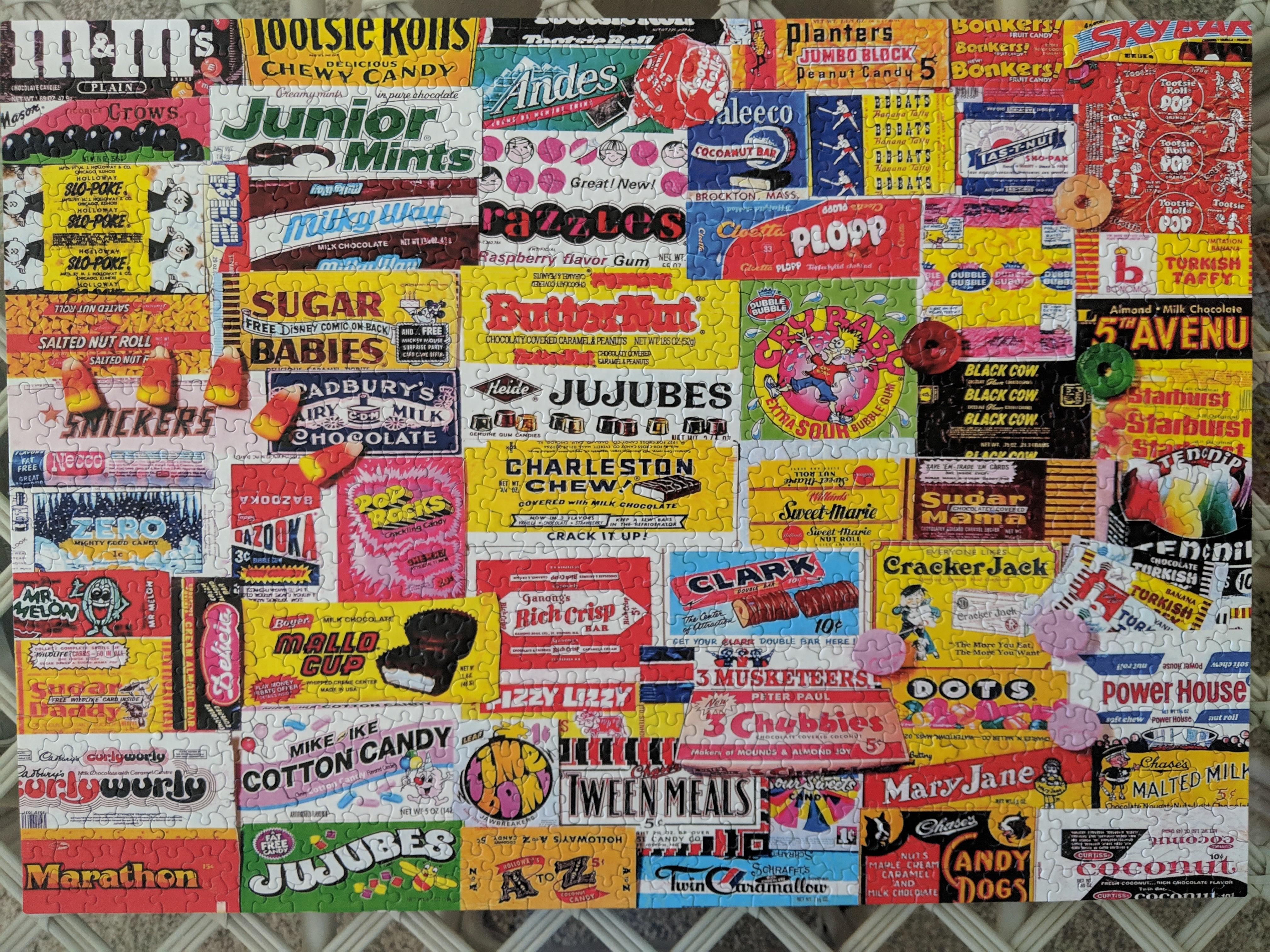 Candy Wrappers (White Mountain, 1000) r/Jigsawpuzzles