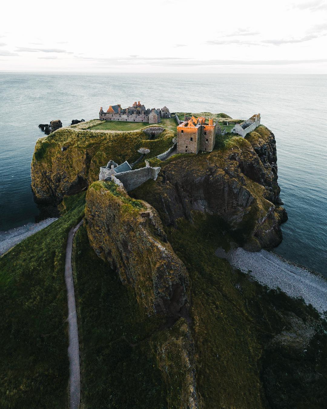 A castle on the east coast of Scotland r/MostBeautiful