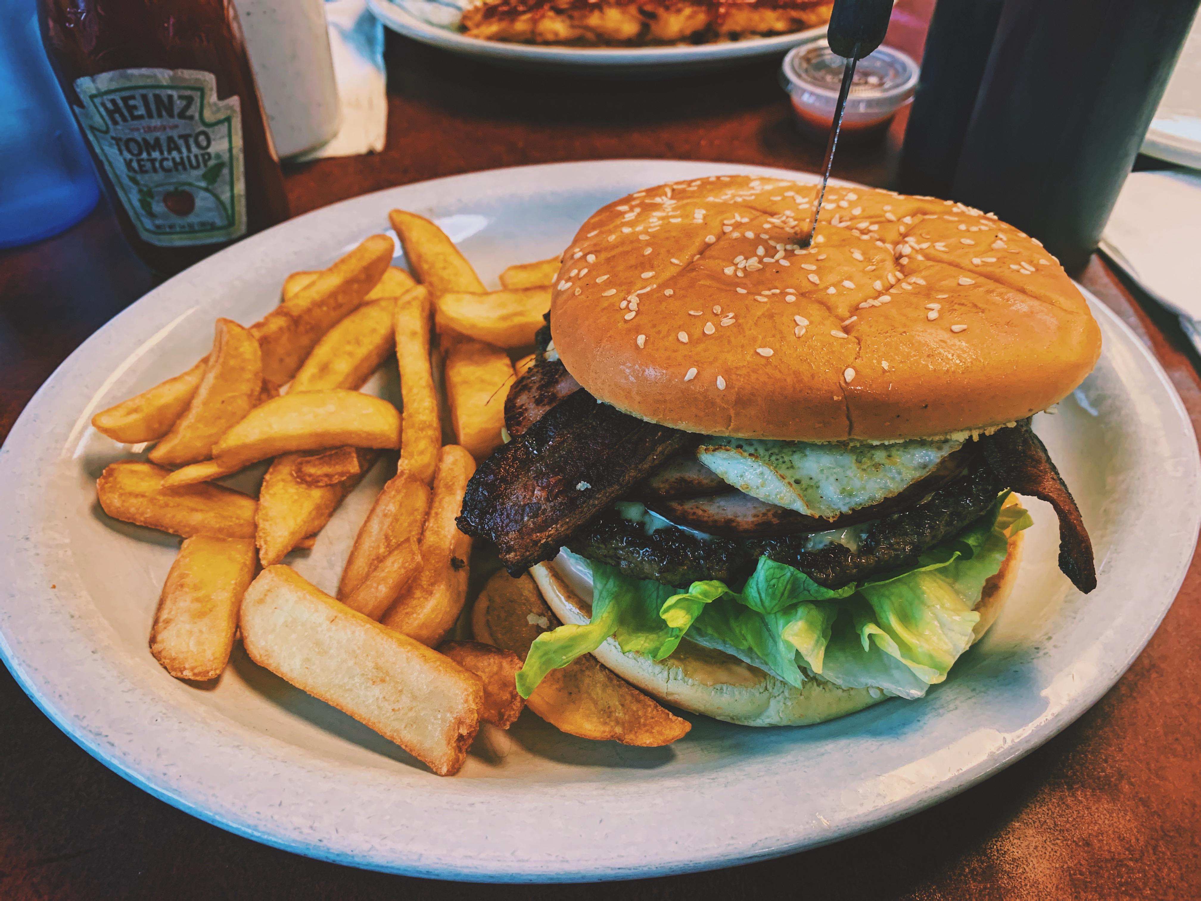 [I ate] A one pound burger r/food