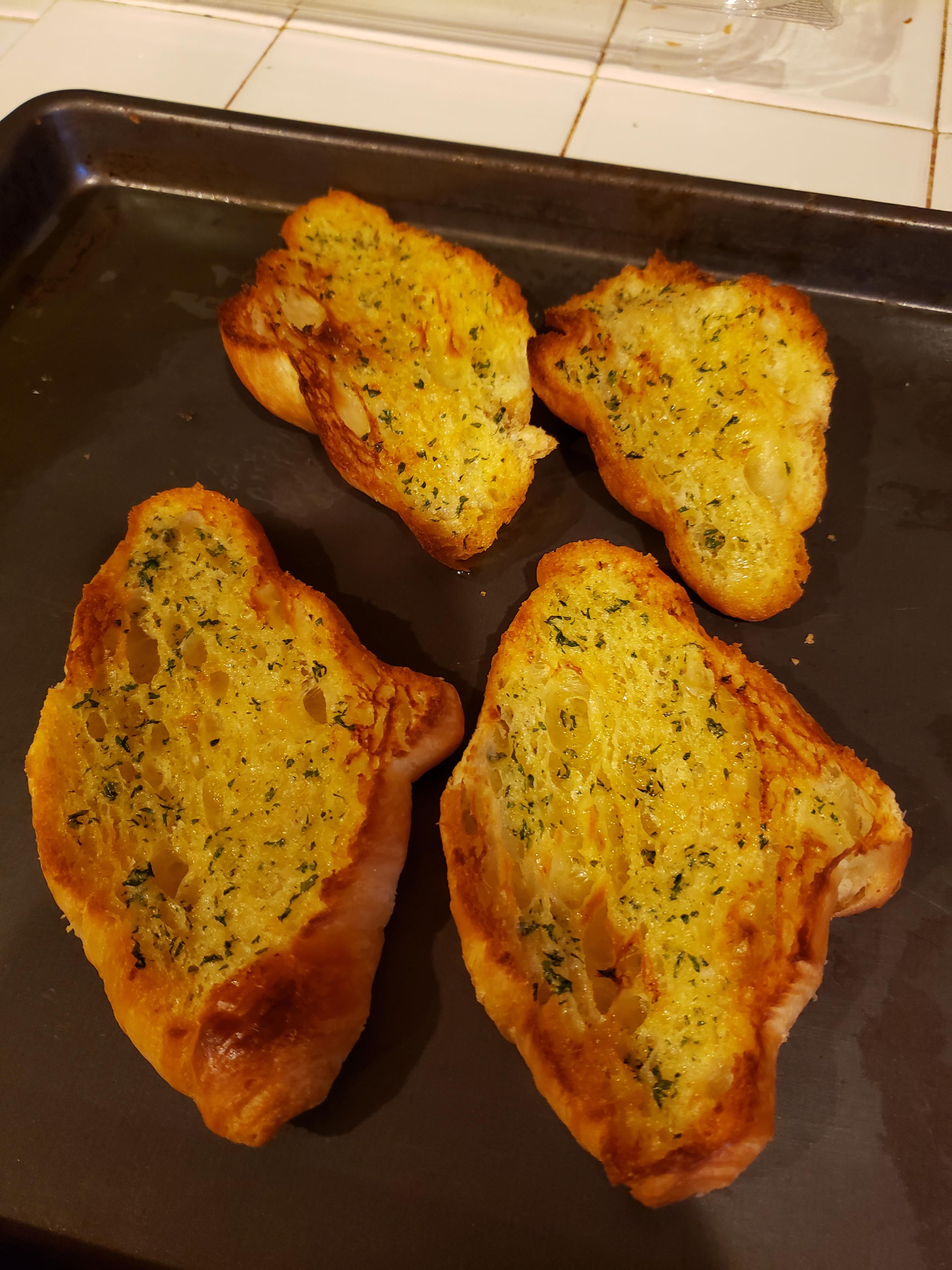 I made garlic bread with sliced croissants r/GarlicBreadMemes
