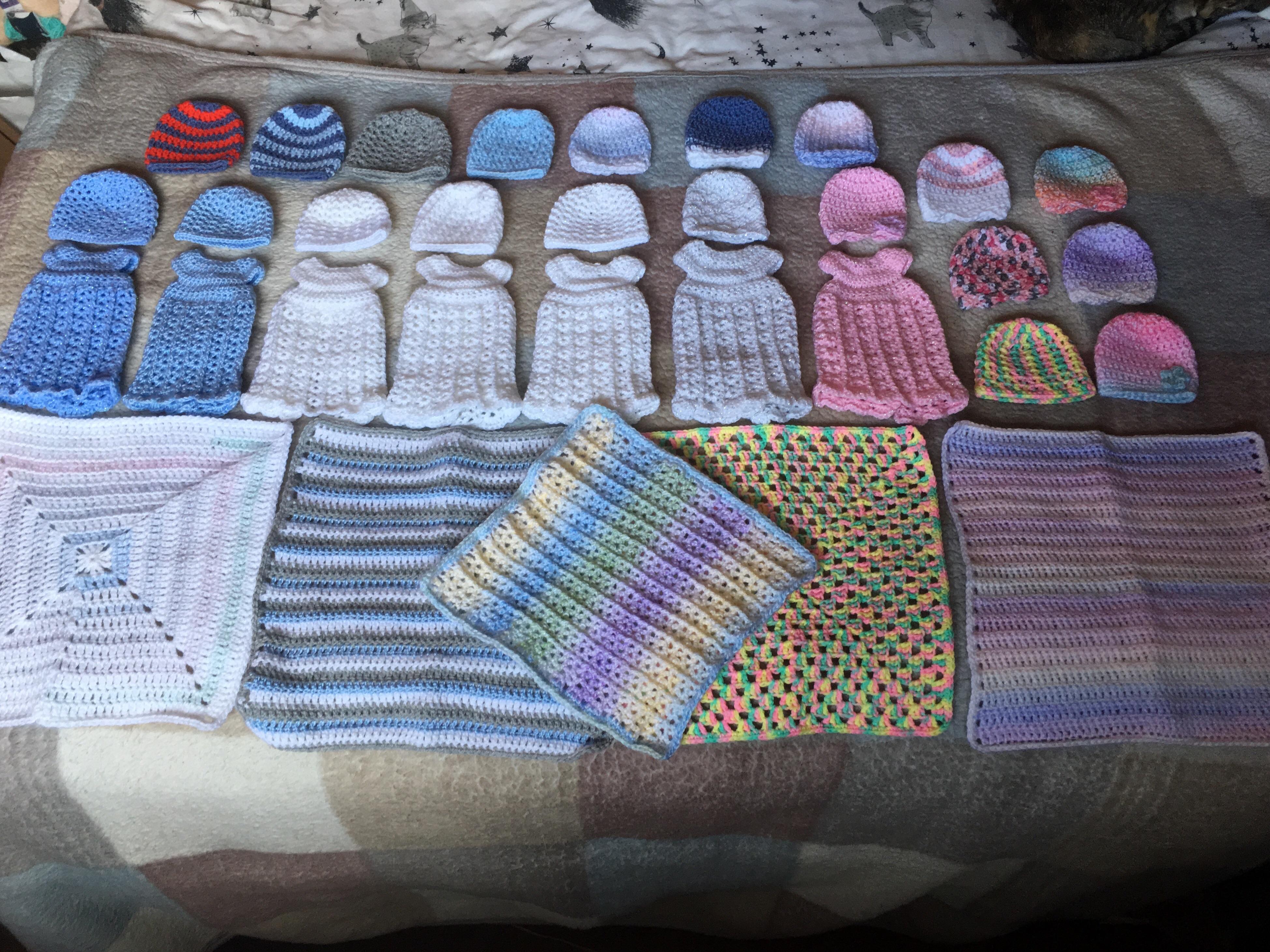Crocheting preemie stuff for the local hospital x r/crochet