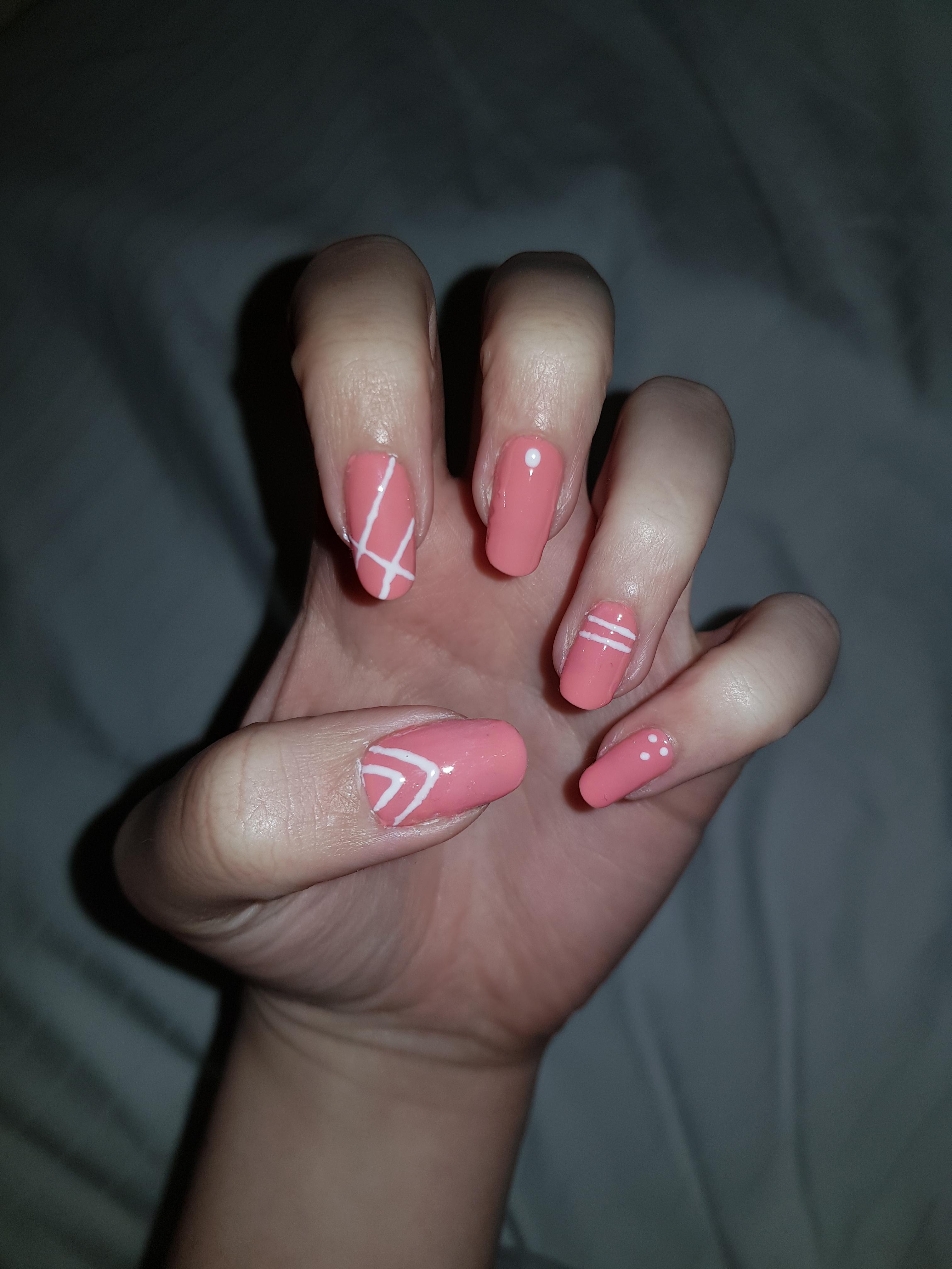 Trying to improve my freehand nail art ☺💅 r/Nails