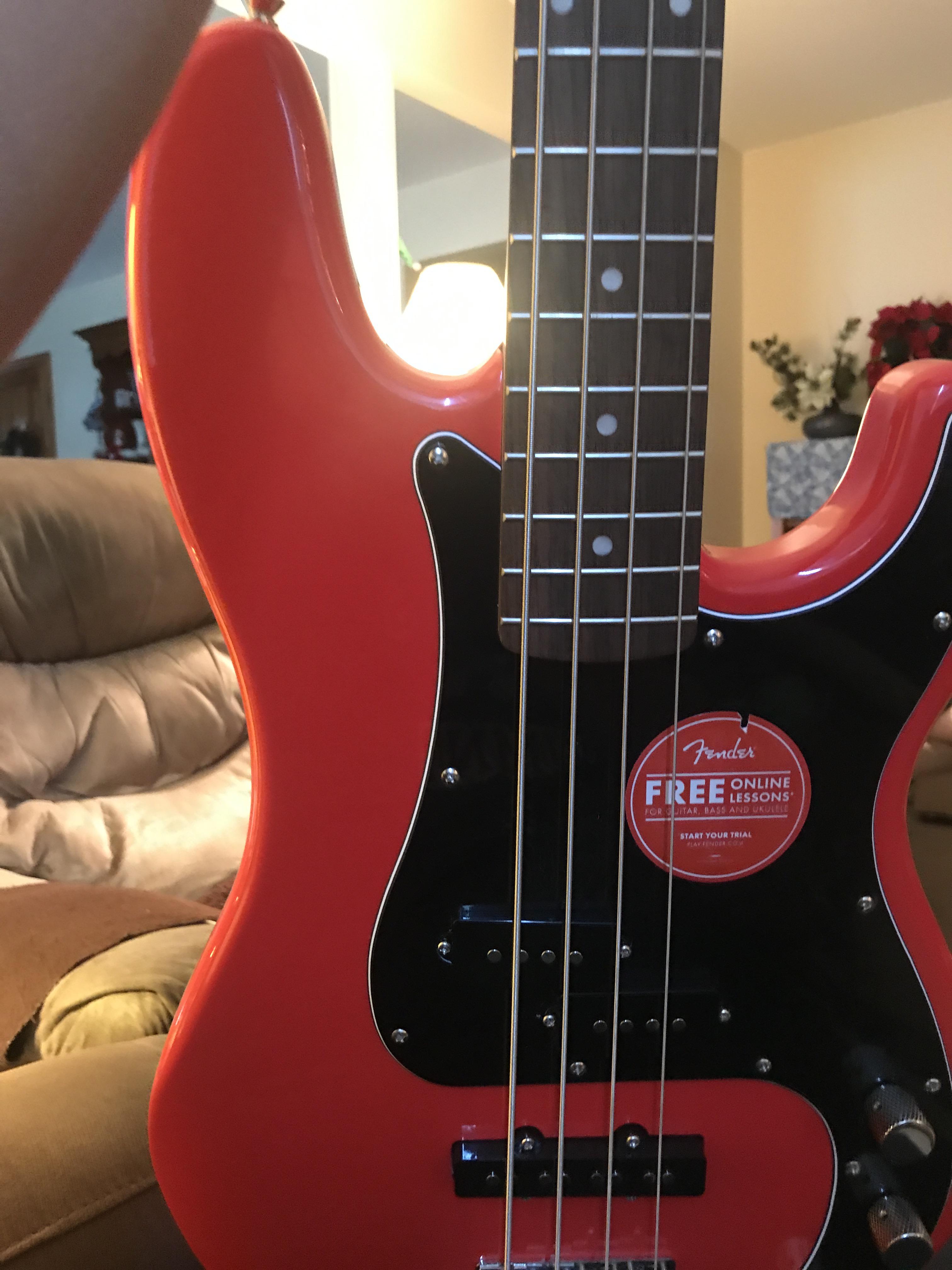 Rate my bass(500 upvotes and I will slap) r/Davie504