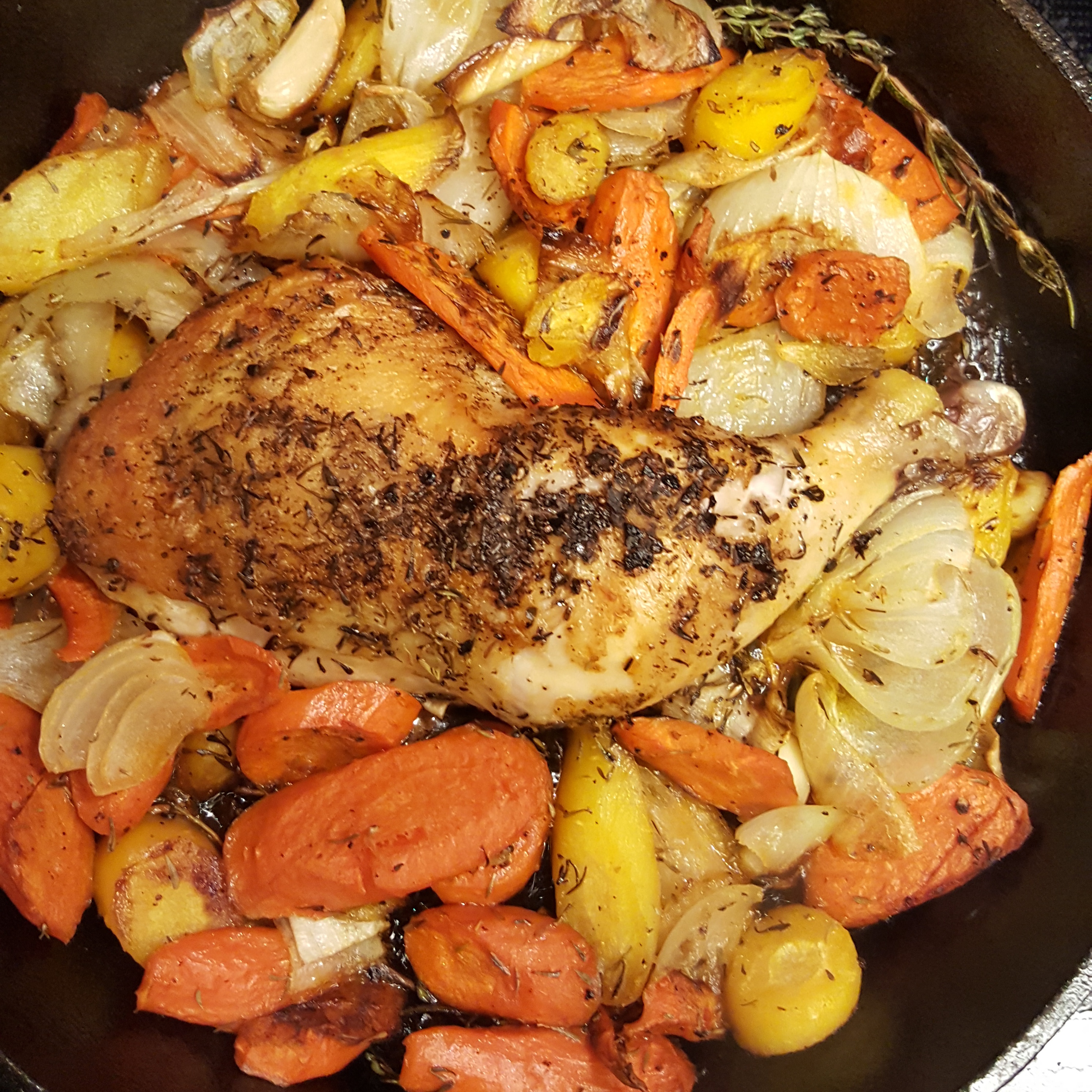 [homemade]Chicken Quarter with roasted Vegetables. r/food