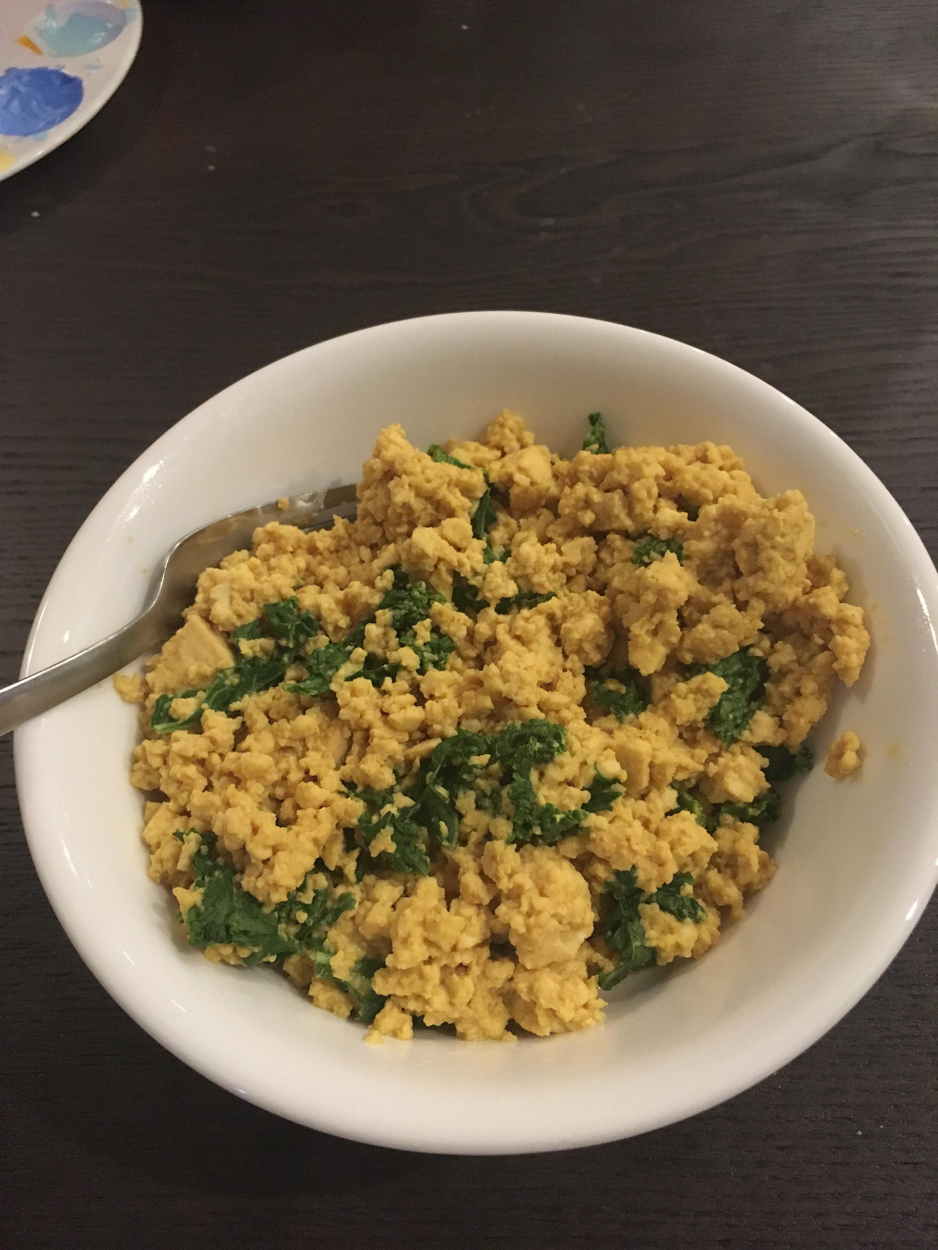 The best tofu scramble! 335 kcal, 1g protein per 10 kcals r