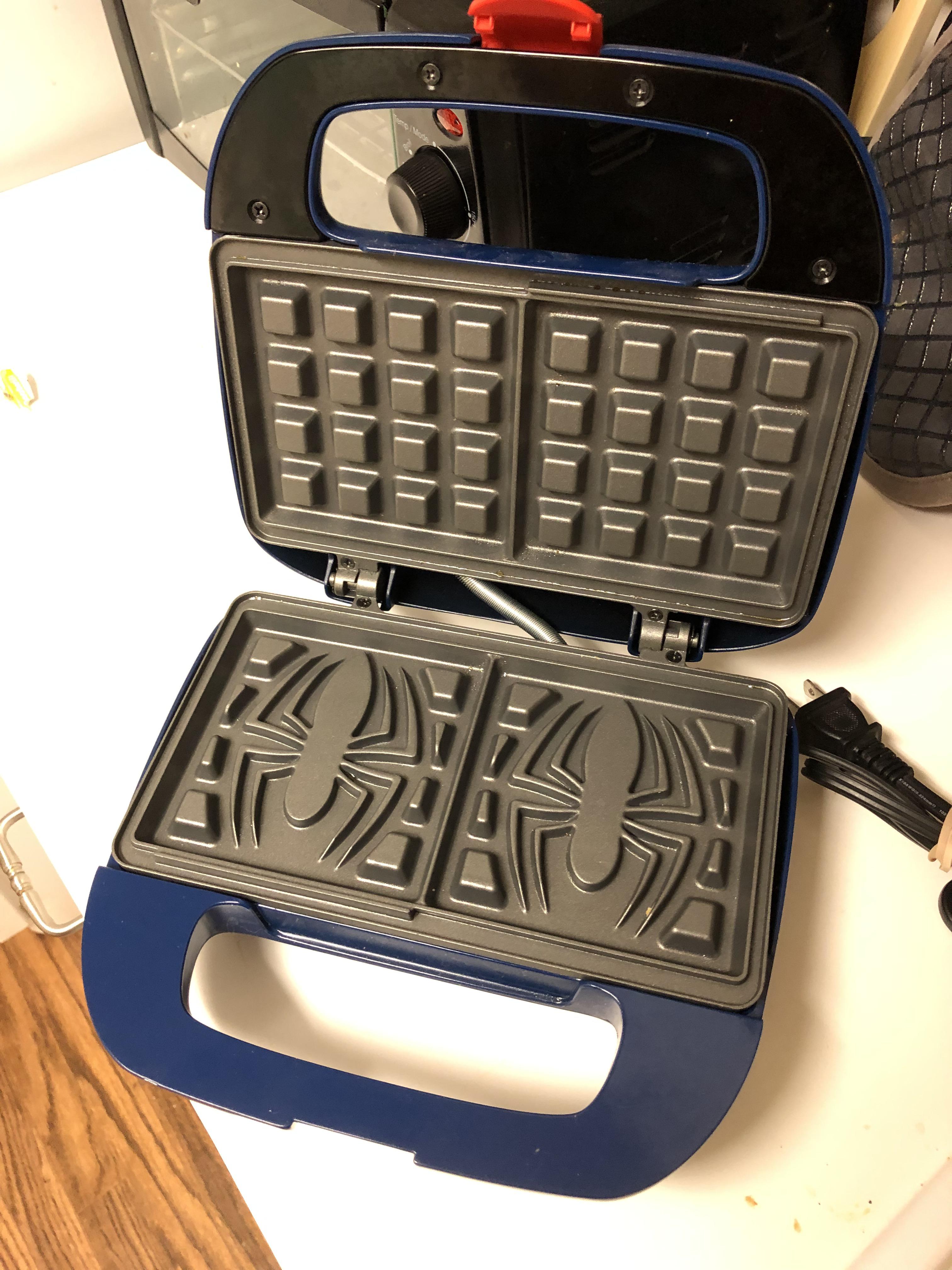 My white whale. Spider-Man waffle maker at the bins for $6! : r