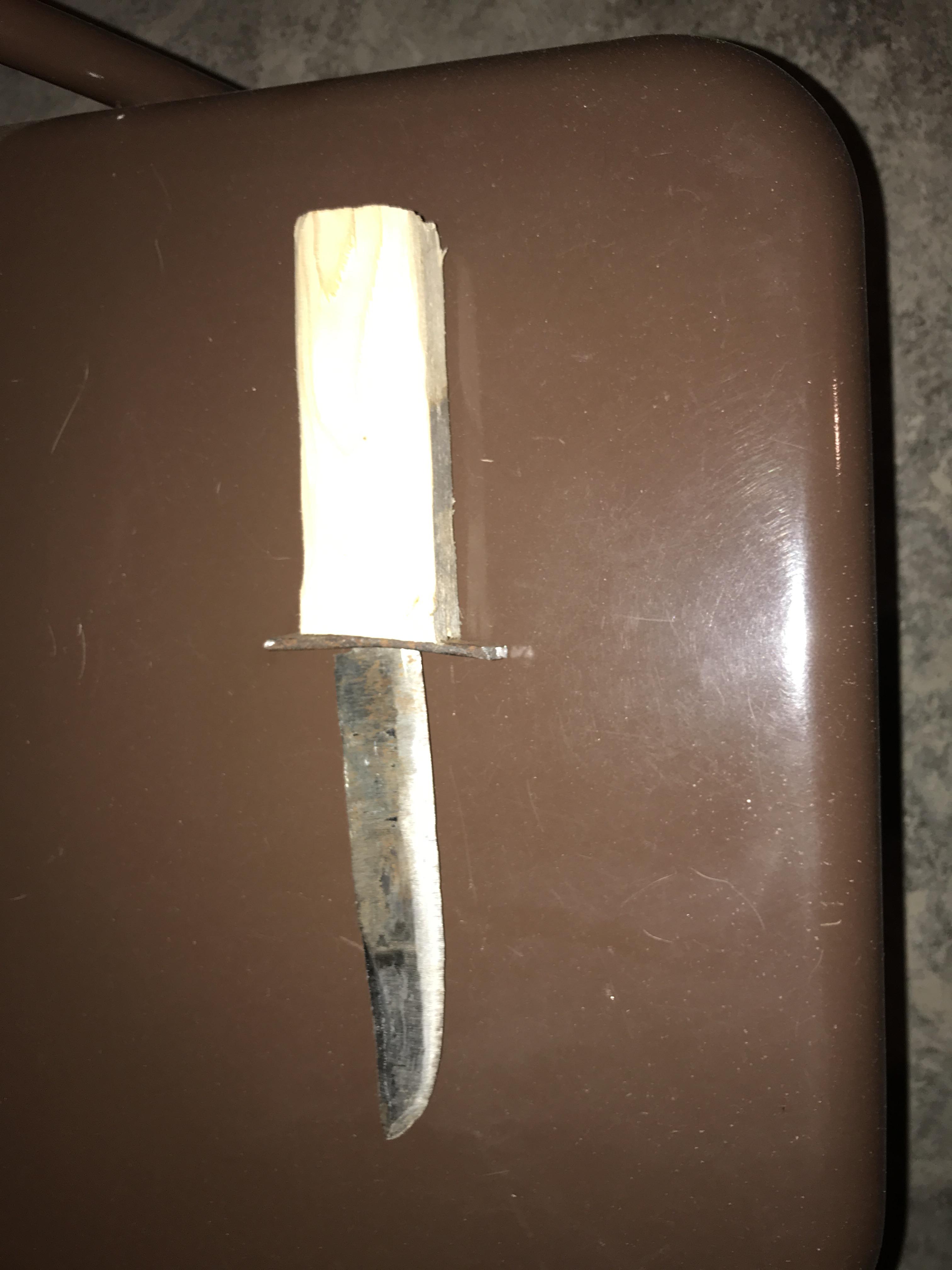 Poop knife is back for vengeance r/knives