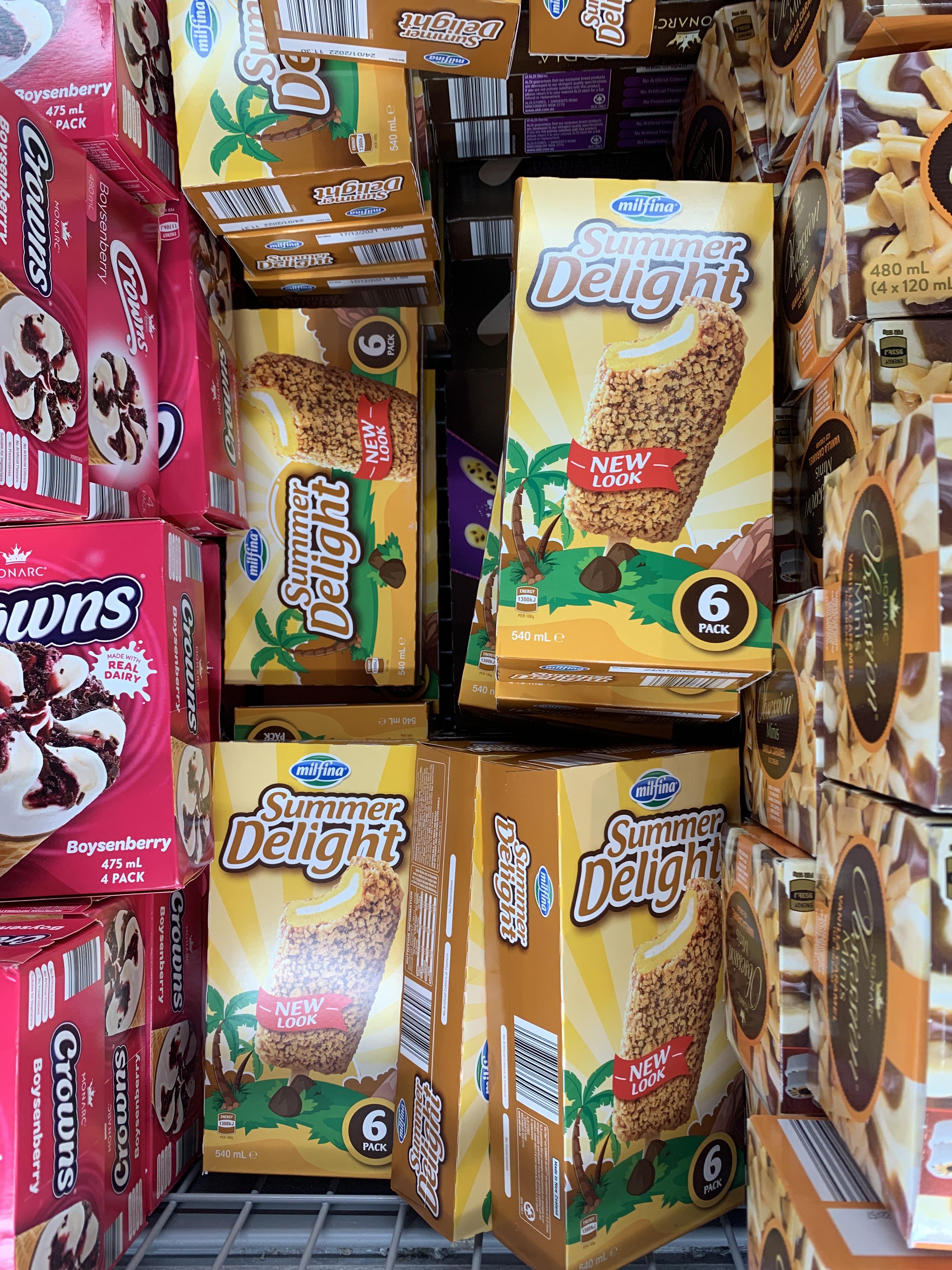 Parallel universe of Aldi Part 4 r/crappyoffbrands