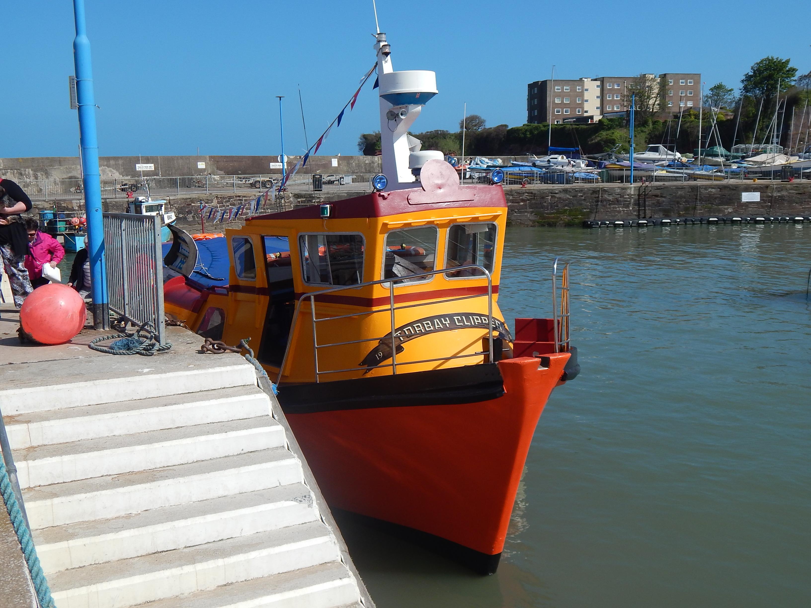 Torbay Clipper at Newquay Harbour [OC] [3264 x 2448] r/britpics