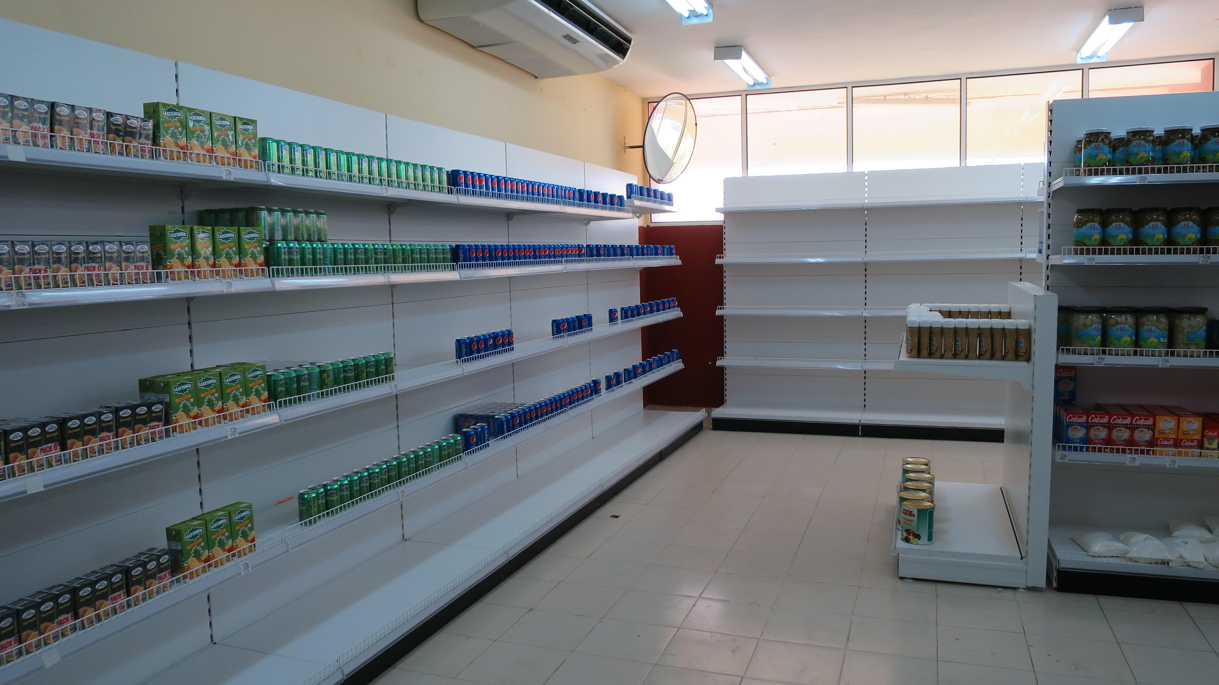 Grocery store in Havana Cuba. r/mildlyinteresting