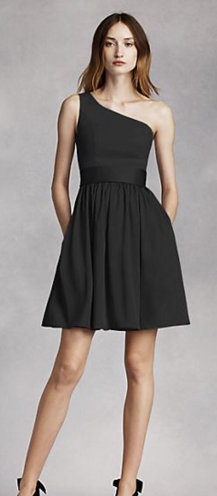 Going to my cousin’s wedding and need to figure out how to queer this dress without “ruining