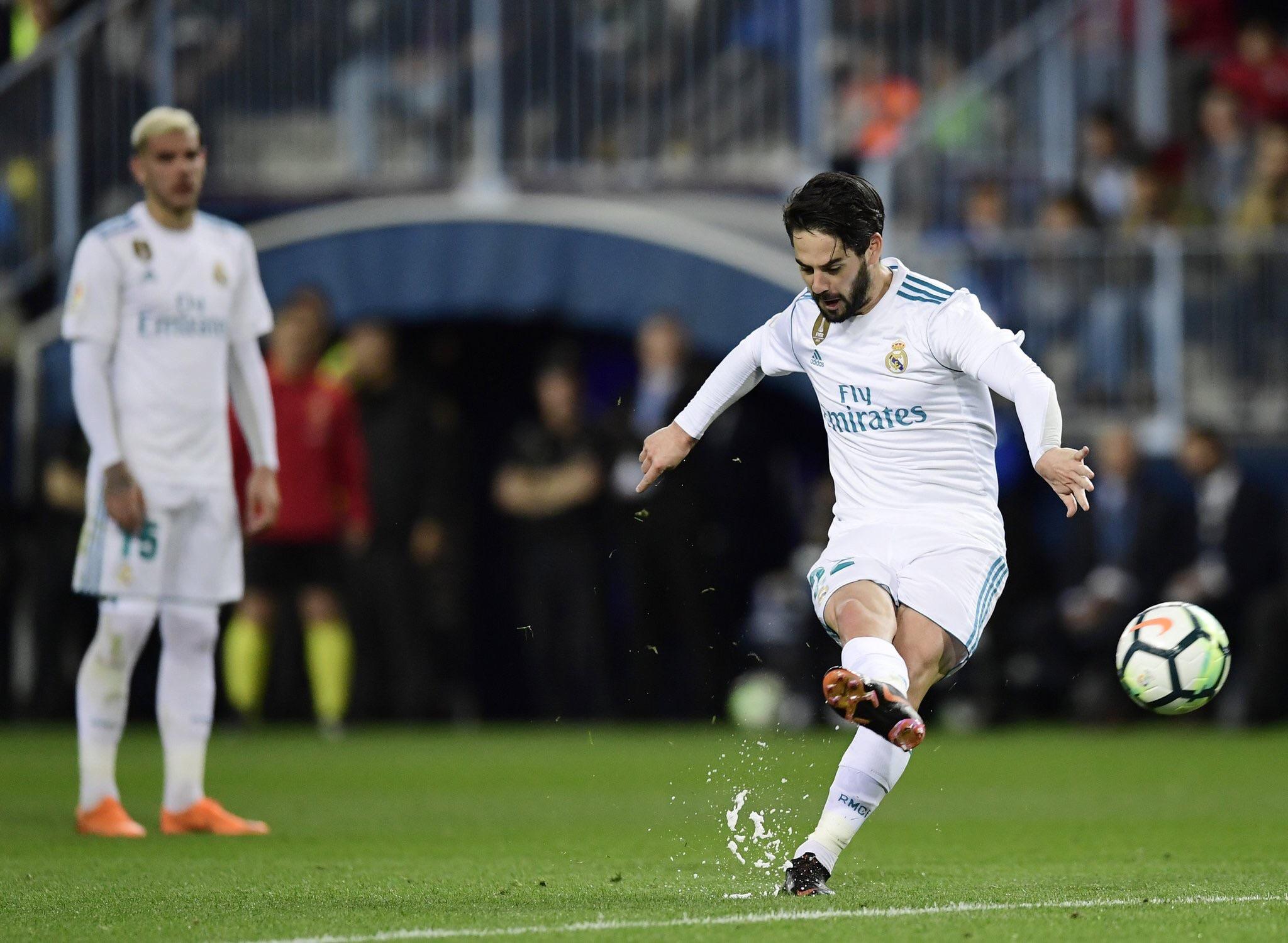 Isco has scored his first direct free kick goal in La Liga! r/realmadrid