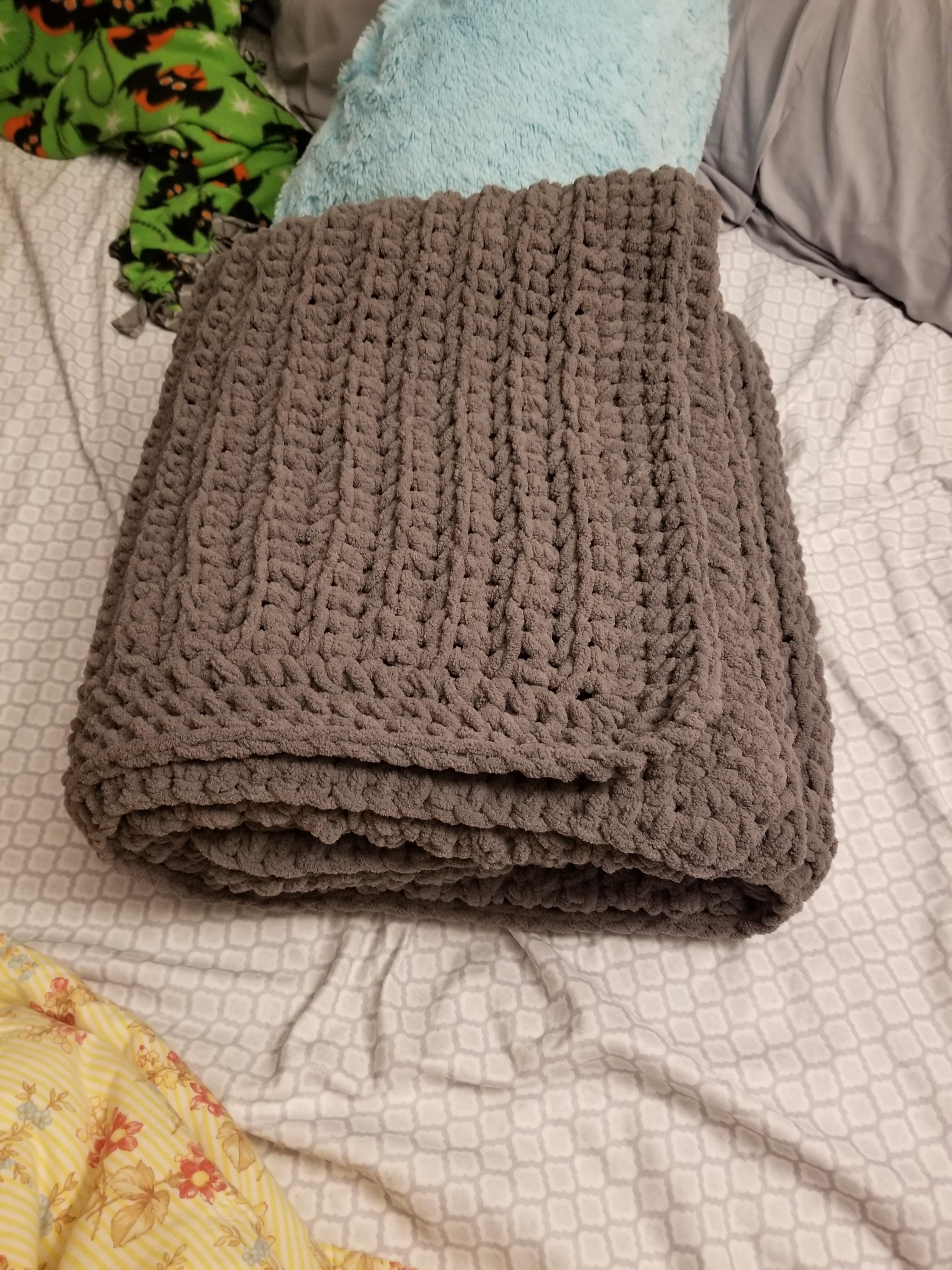 Finally finished my fisherman's blanket! r/crochet