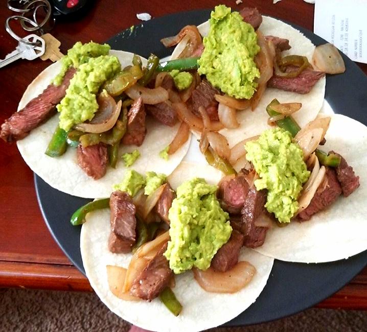[Homemade] steak fajitas with roasted poblano pepper and guac r/food