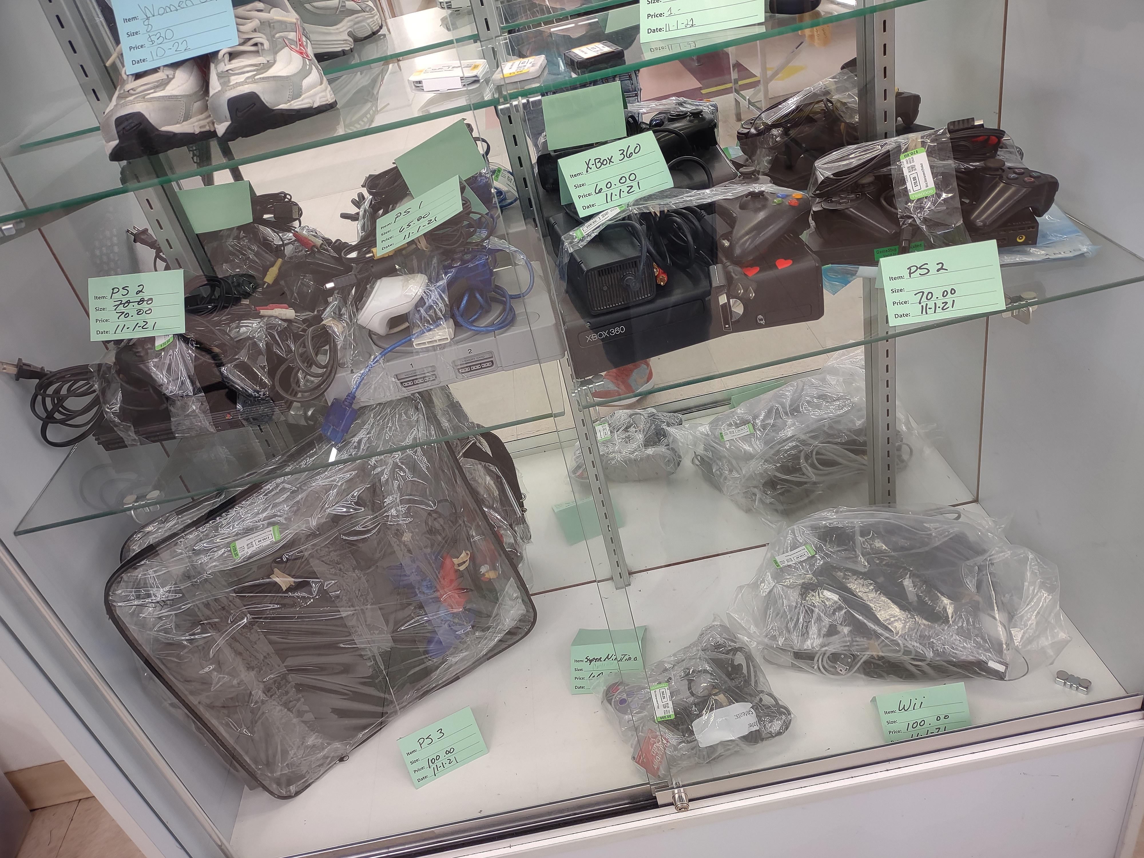 Some heavy prices at my Goodwill 😑 r/gamecollecting