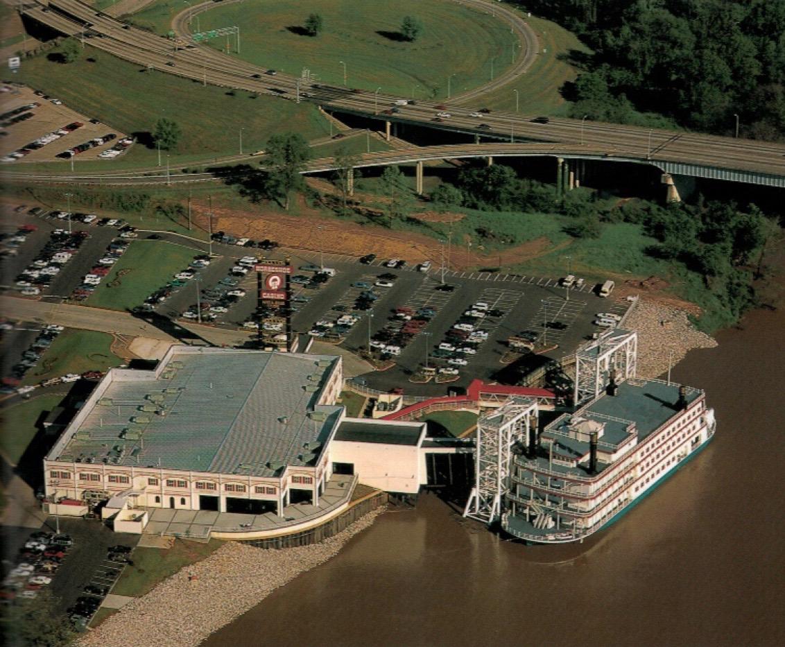 Horseshoe Casino in 1994 before the Riverdome, Hotel and garage, and