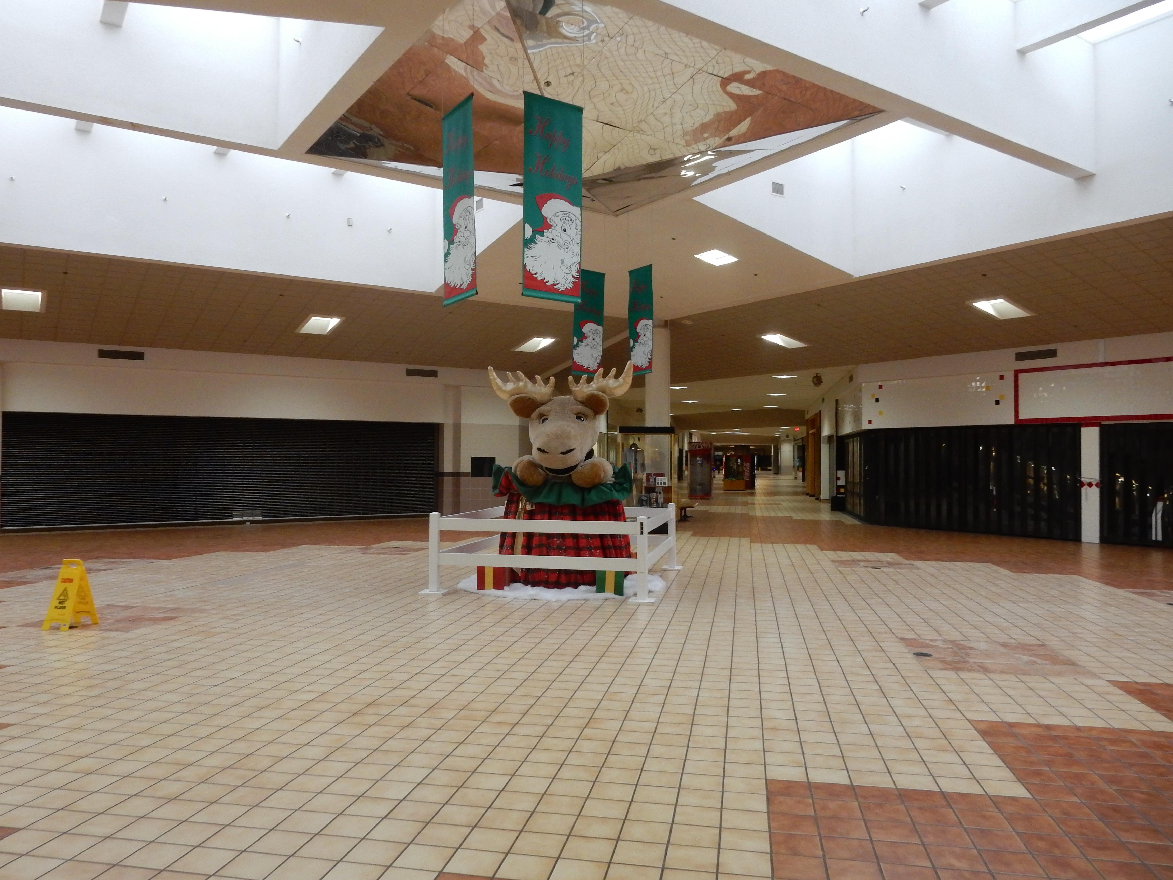 The Hutchinson Mall in Hutchinson, KS Everything Is Original To The