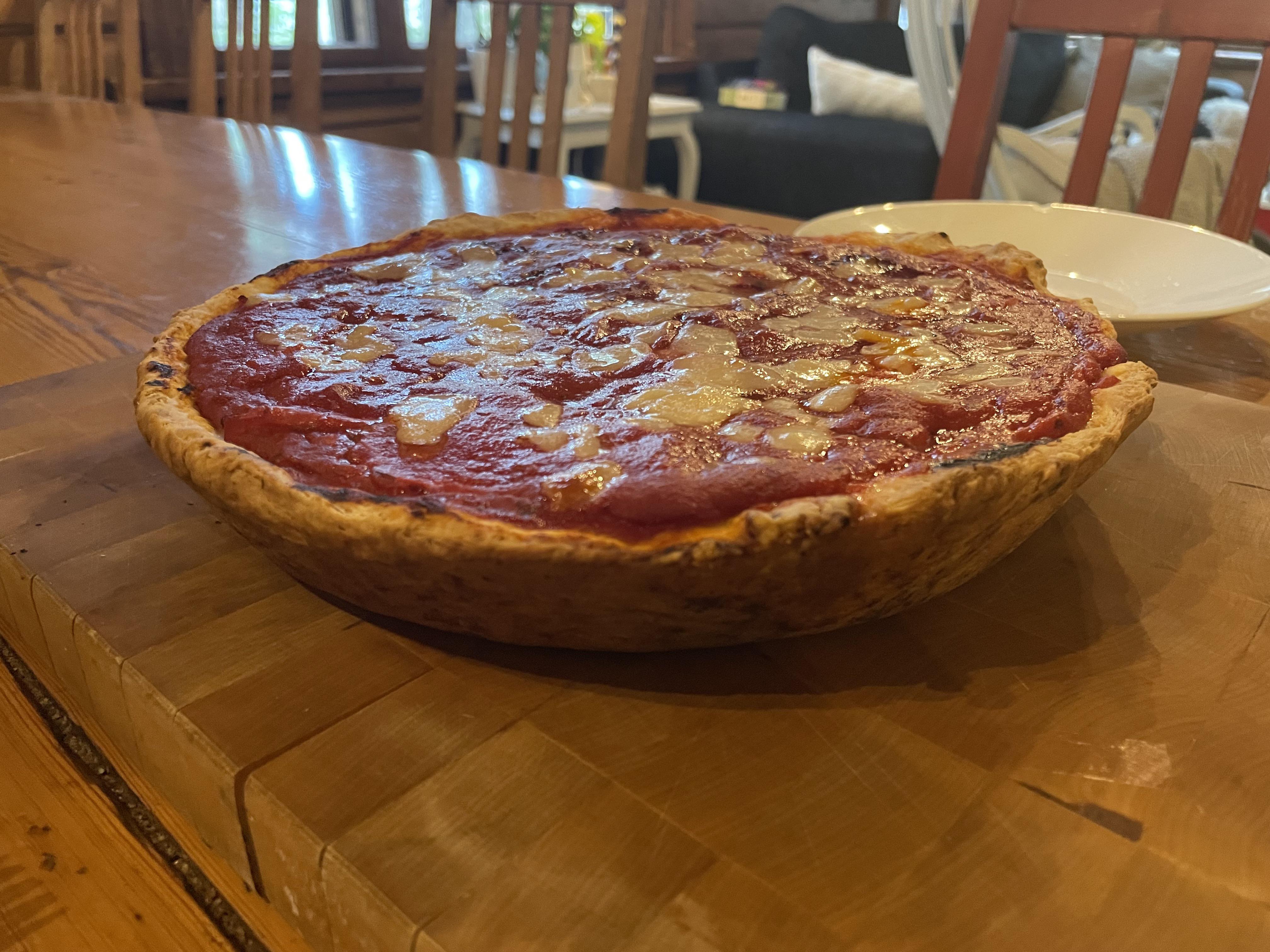 Chicago deep dish pizza (pie) done In a kamado grill r/Pizza