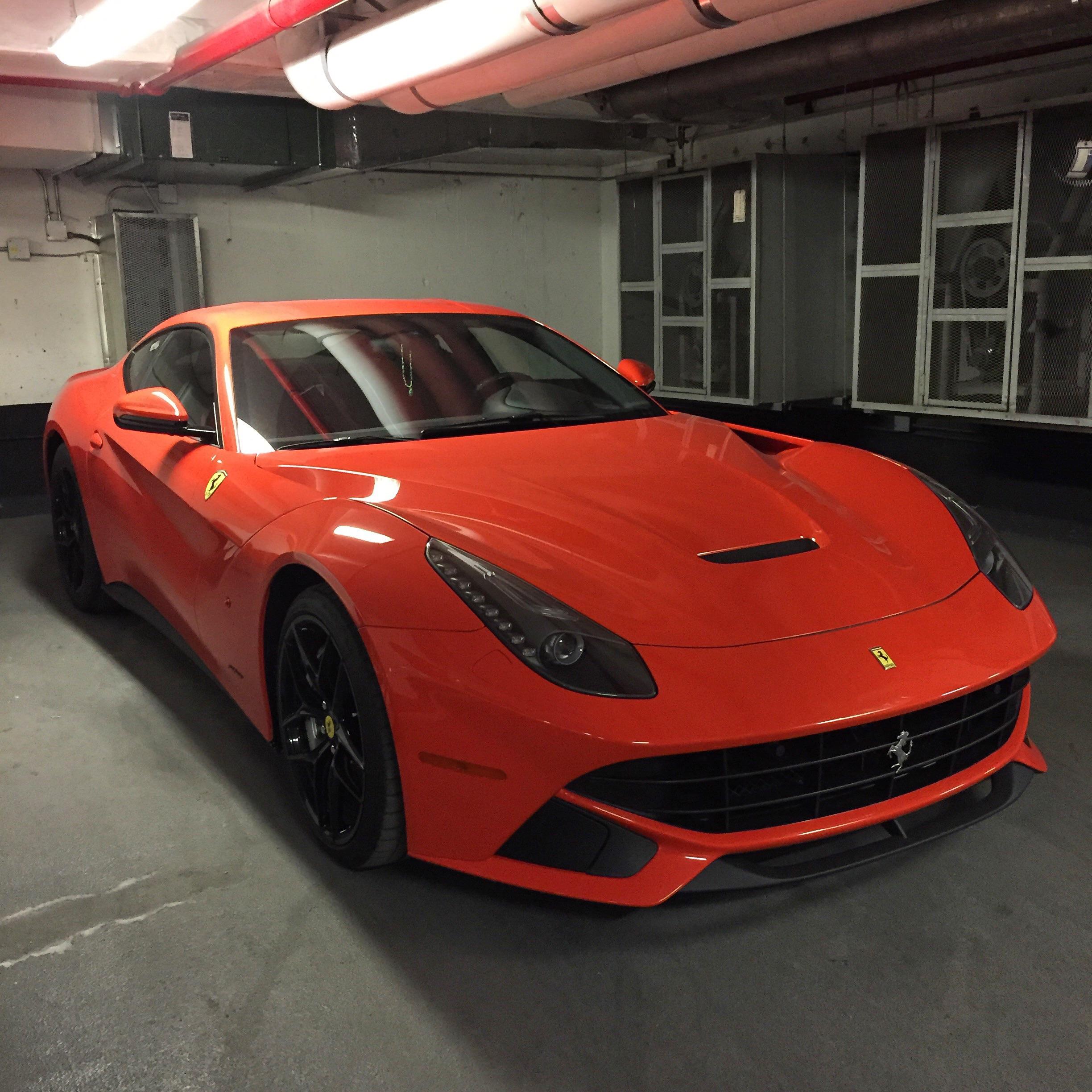 [Ferrari F12] beautiful colour! spotted