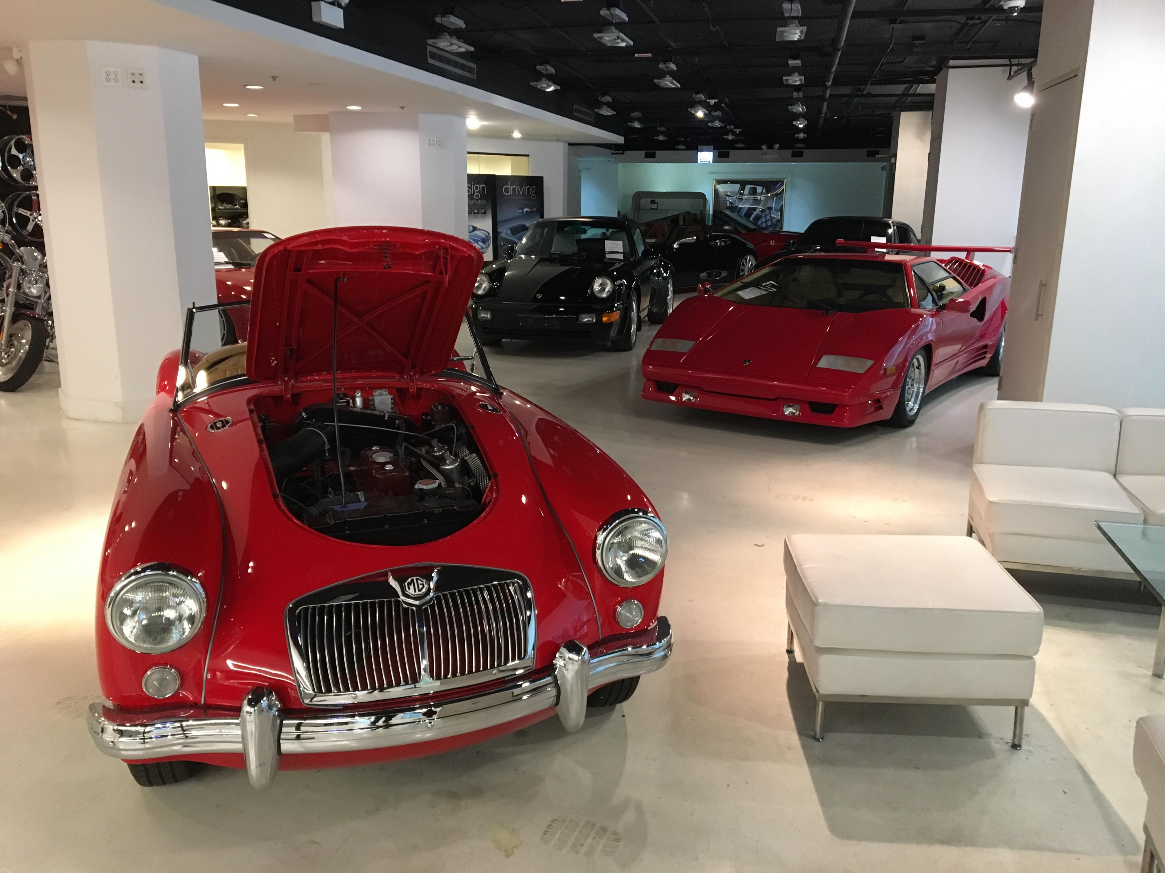 [multi] at Bentley gold coast Chicago r/spotted