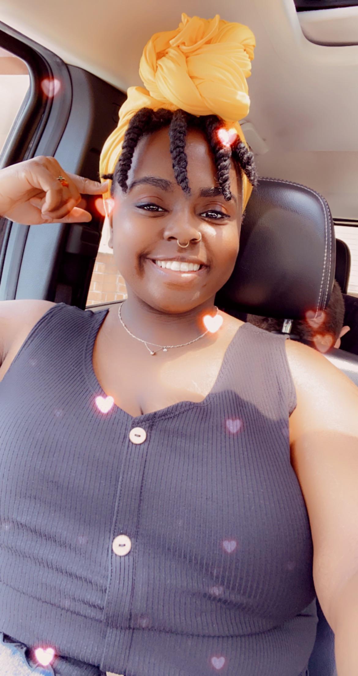 Selfie Sunday is for the plus sized babes! We are all 10/10 don’t you