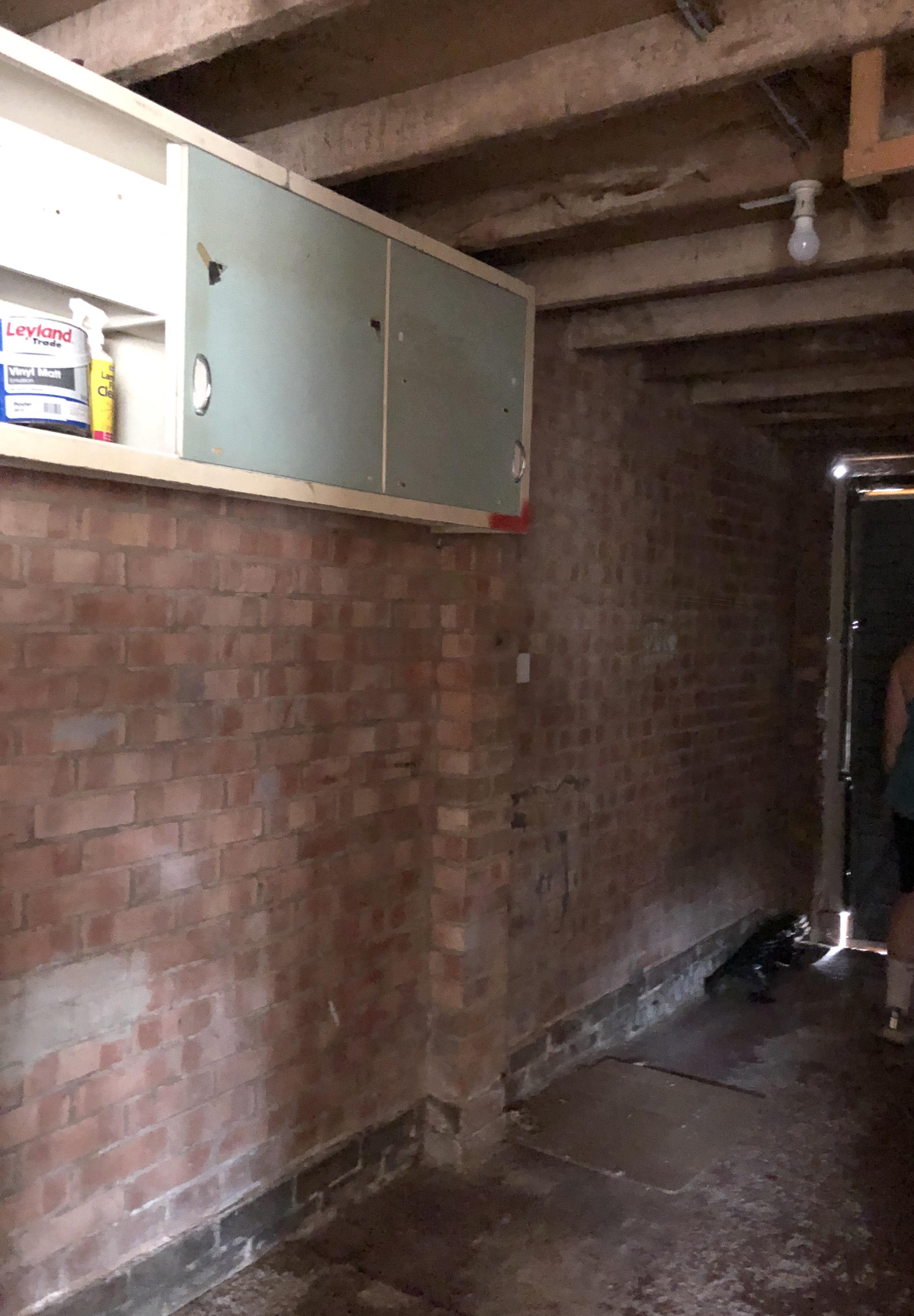 What materials are needed to make this garage a liveable space? r/DIYUK