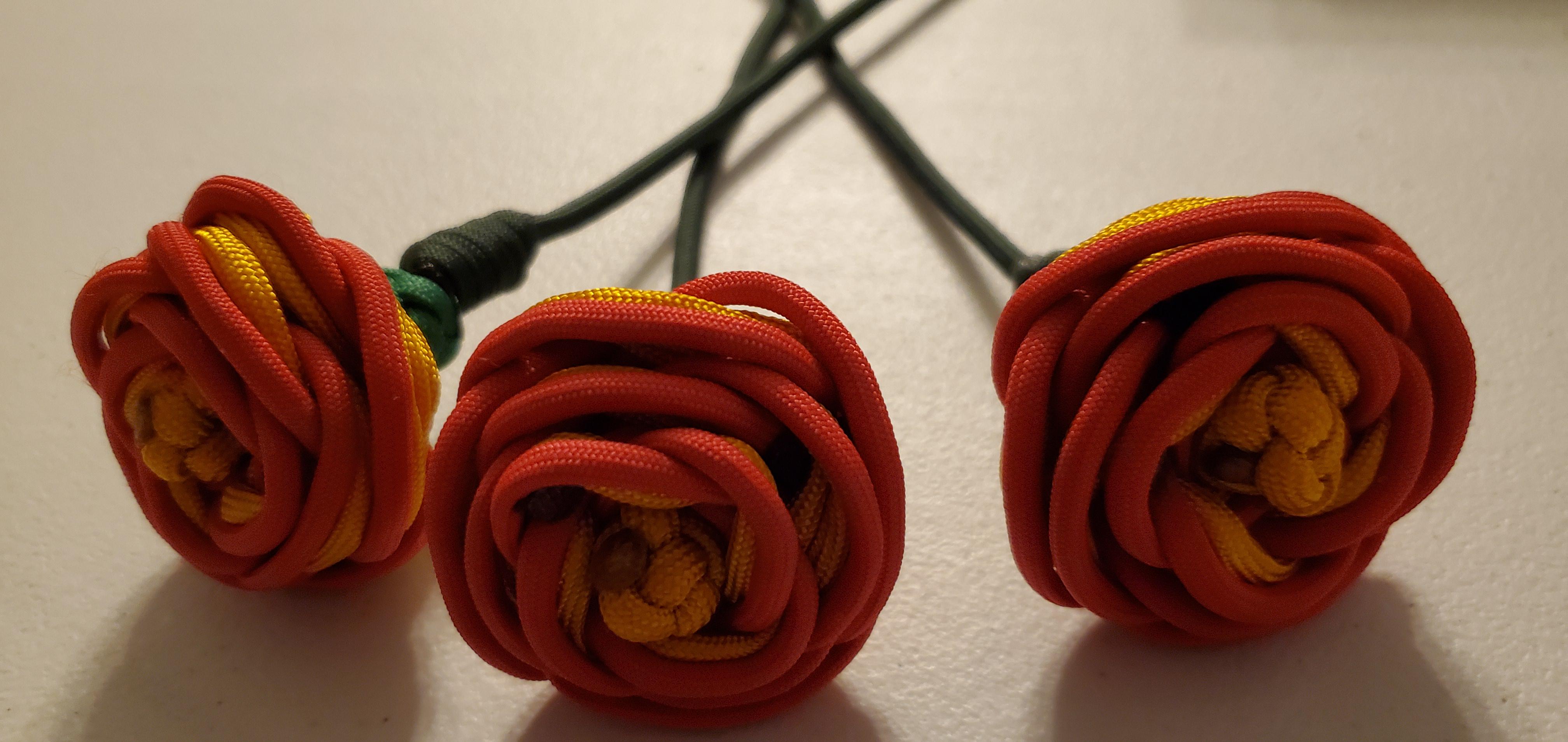 Paracord Roses r/paracord