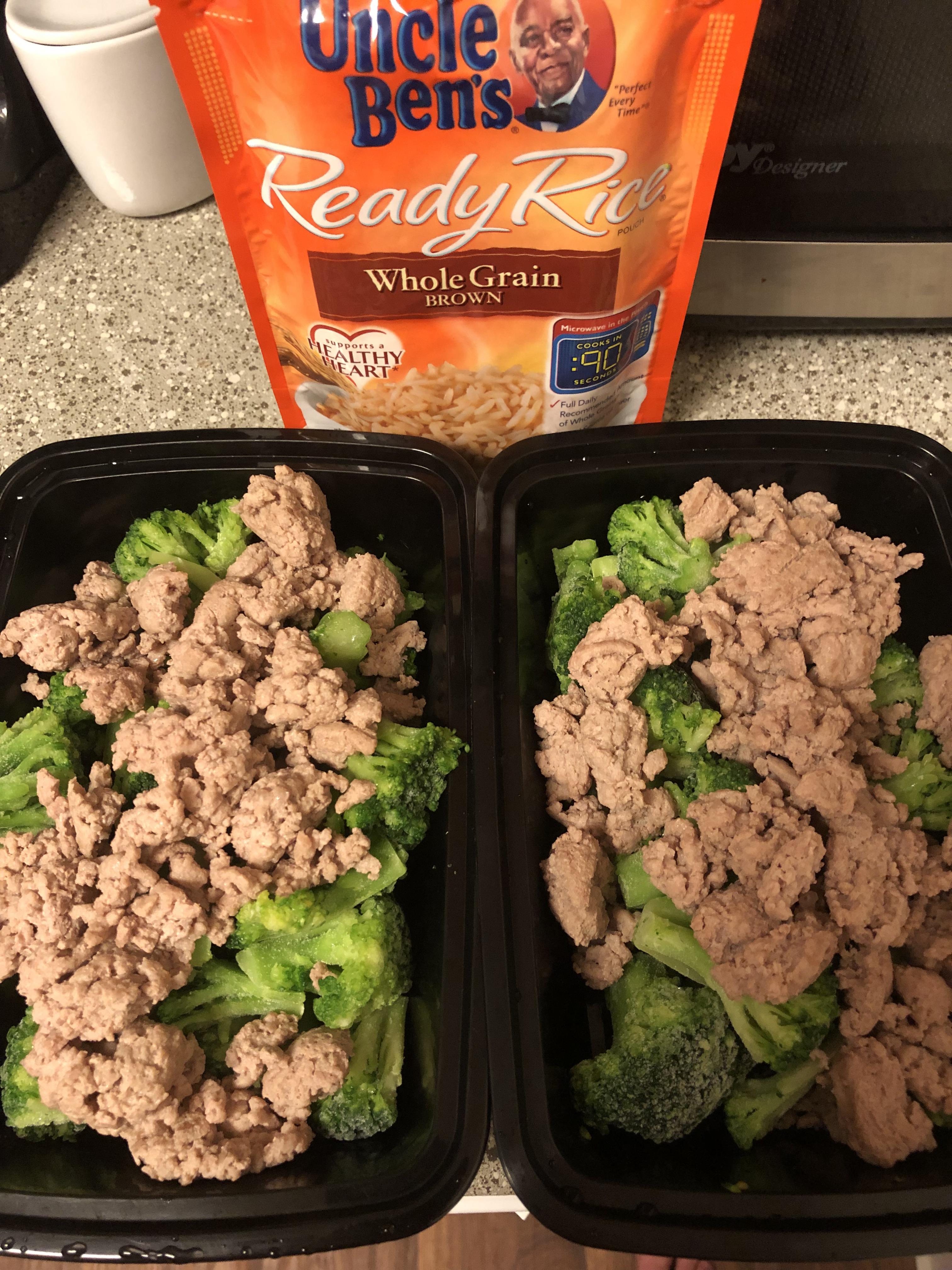 1lbs ground turkey, frozen broccoli, and Uncle Bens Ready Rice. About
