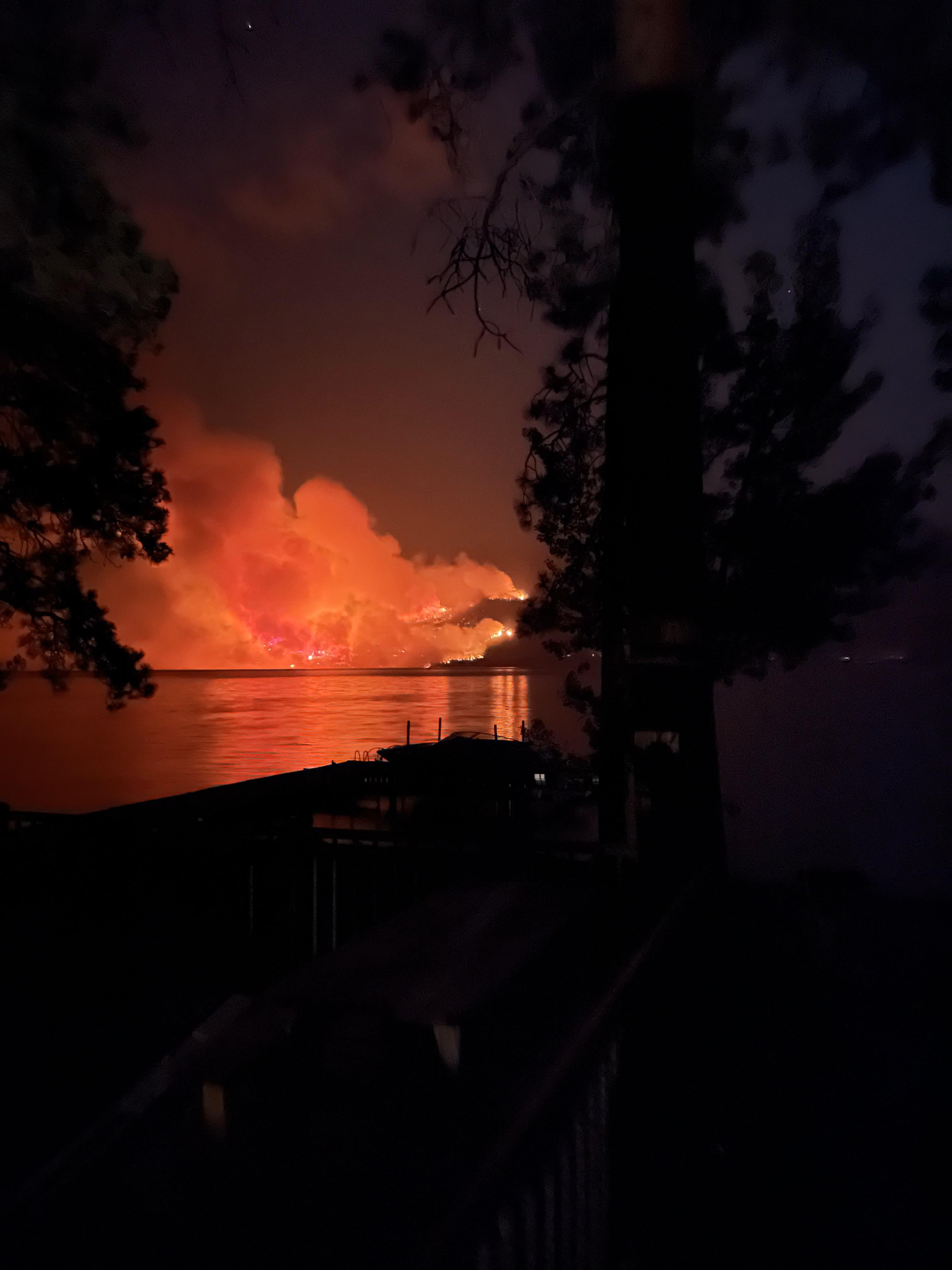 Boulder Fire 4AM right before we evacuated, Polson MT 08/01/2021. It’s