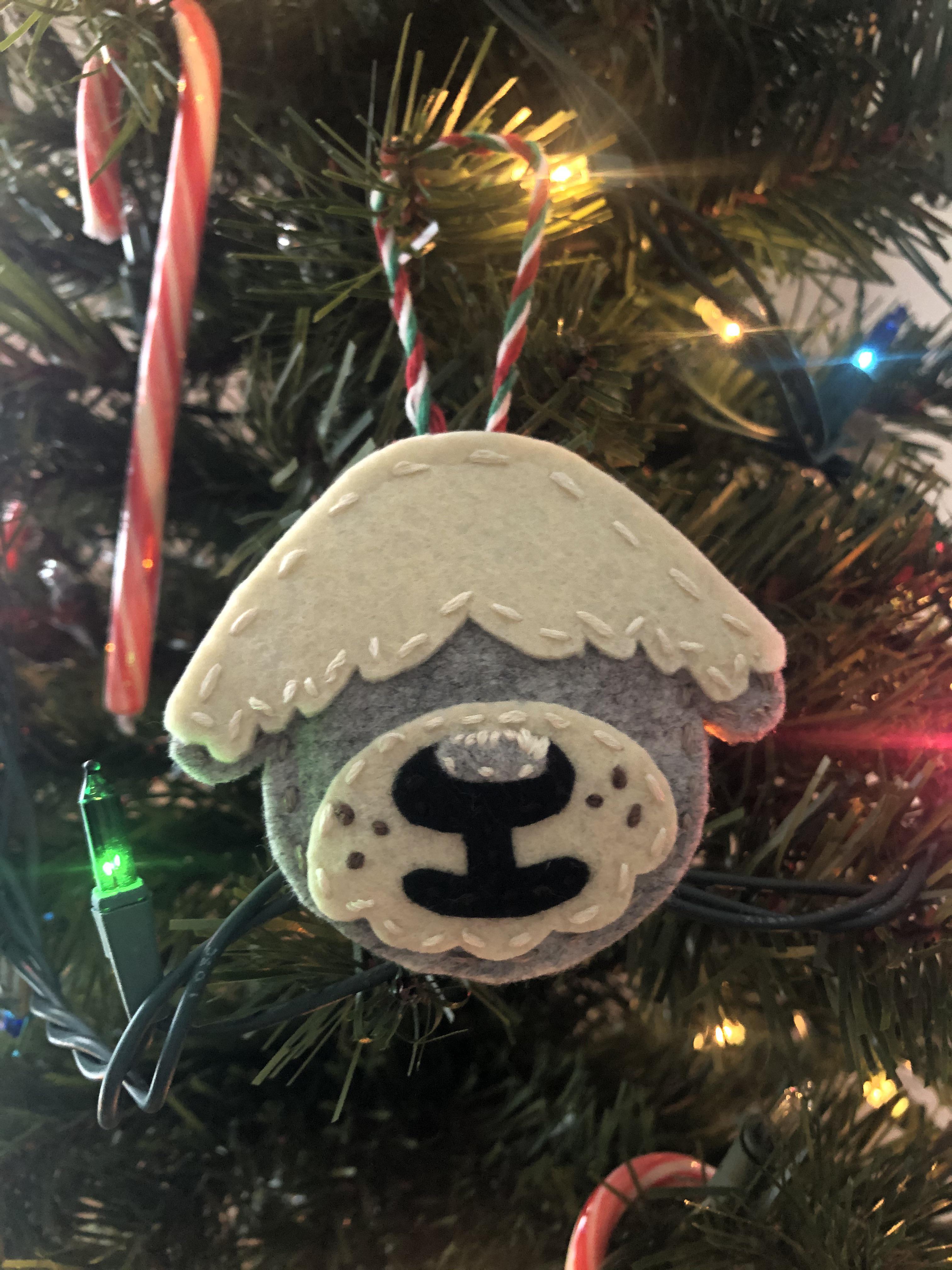 Making a new ACNH ornament each day here’s Shep, my bf’s fave