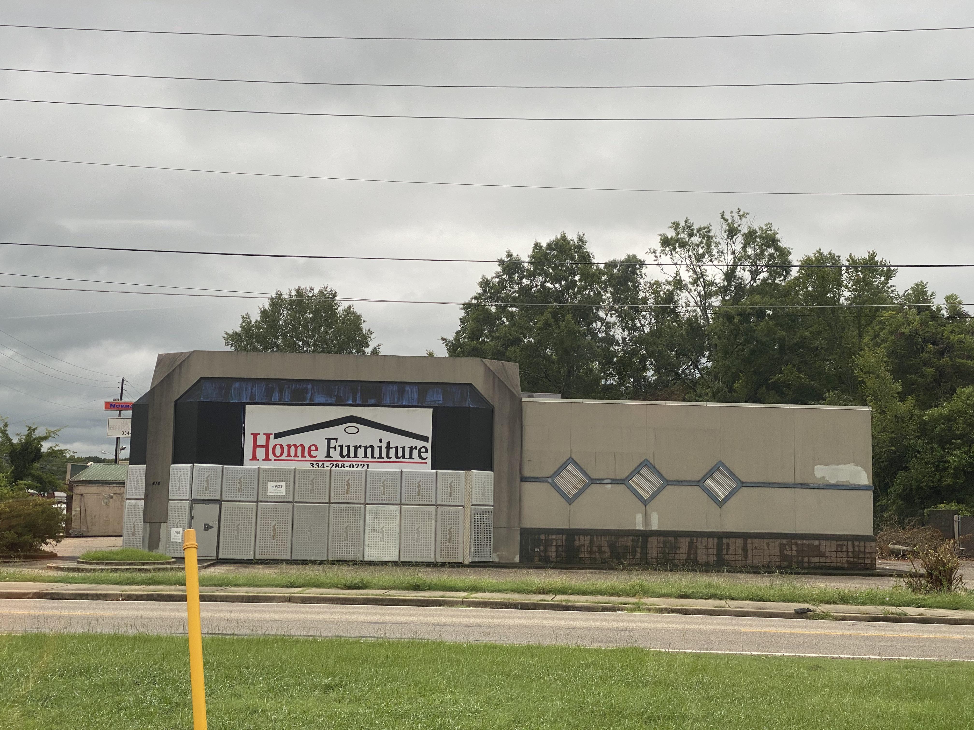 Former Rite Aid / Home Furniture Montgomery, AL r/NotFoolingAnybody