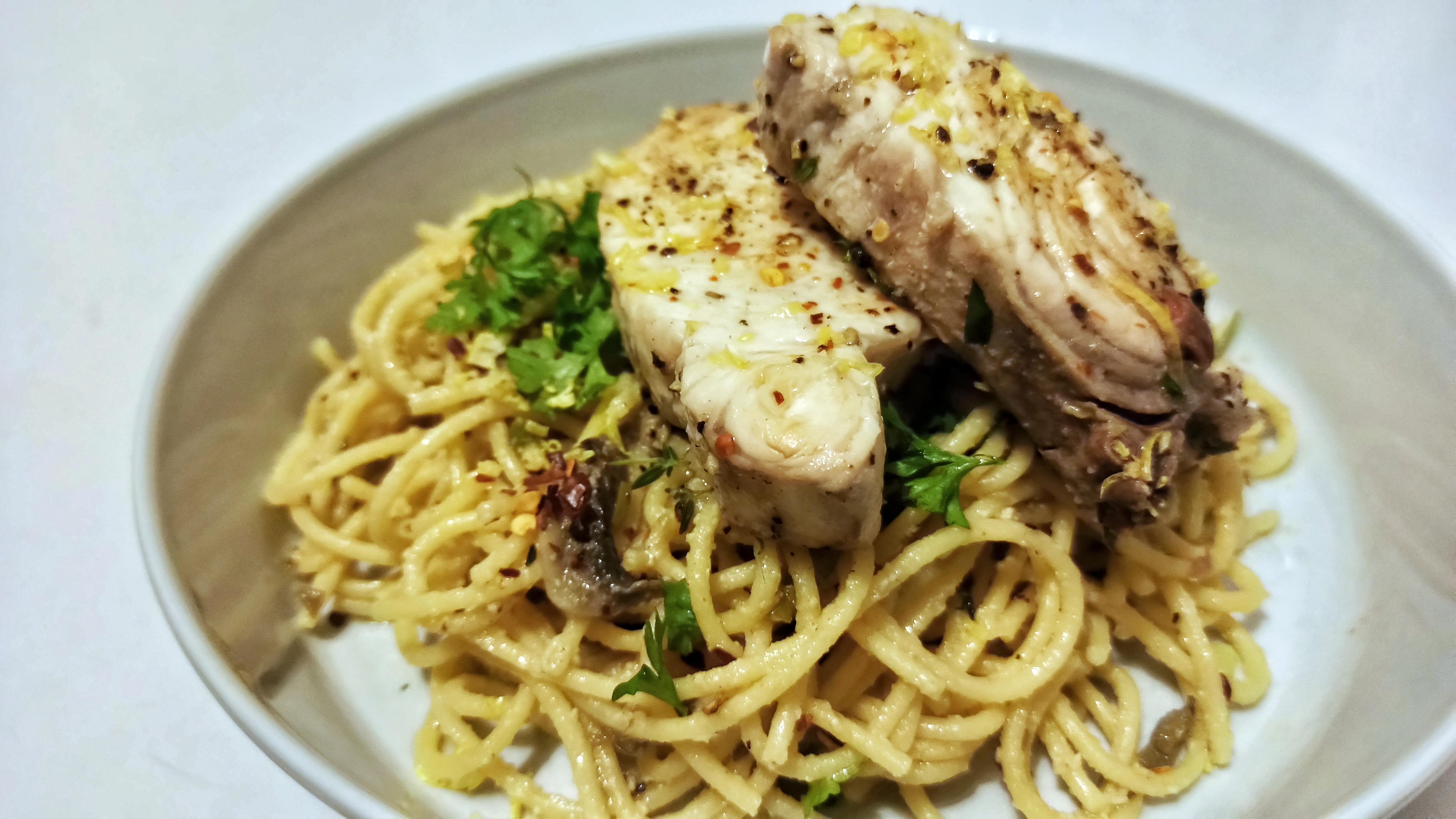 [Homemade] Marlin on buttery parmesan spaghetti r/food