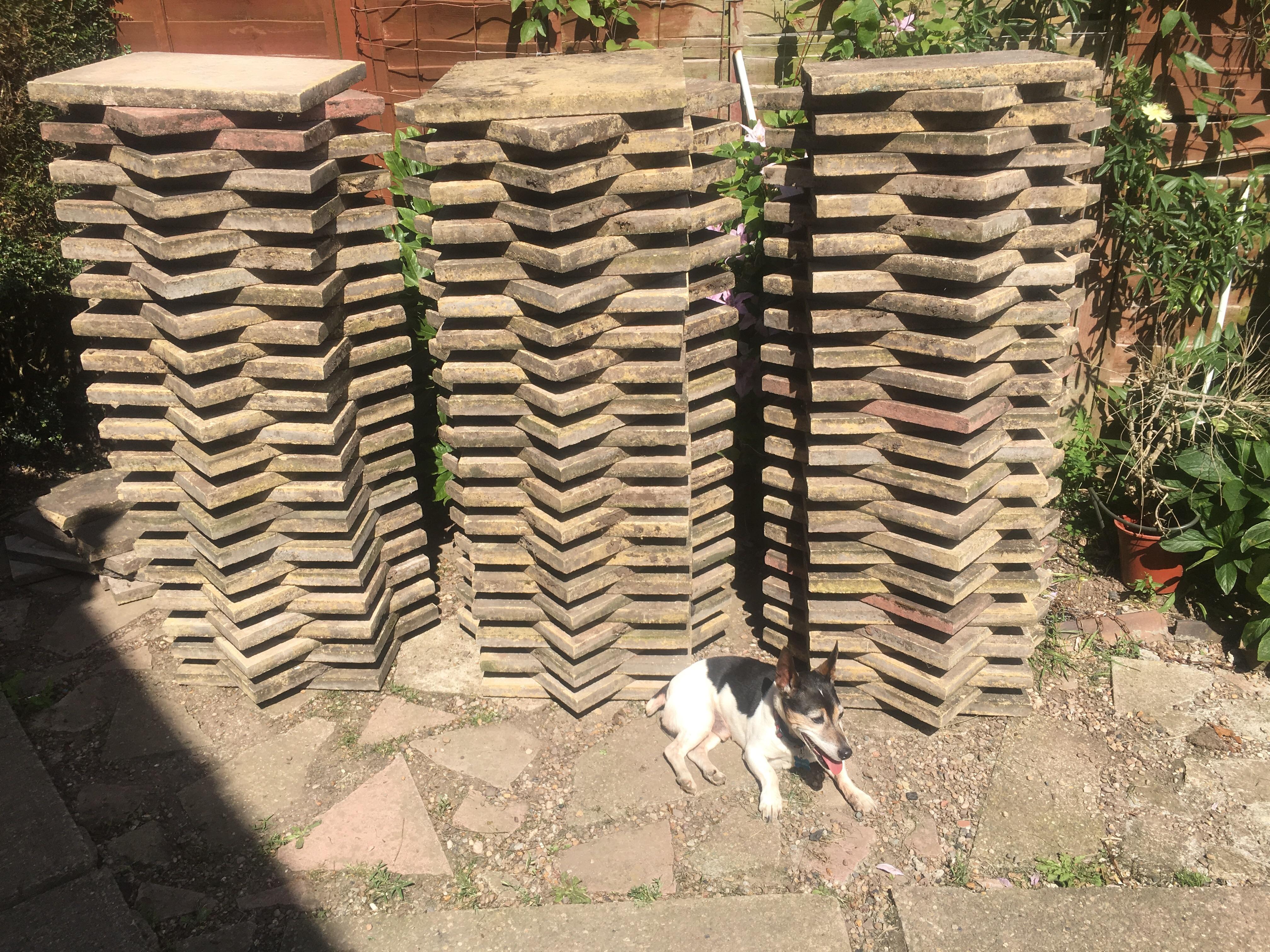 The way these paving slabs are stacked (bonus hot dog) r/oddlysatisfying