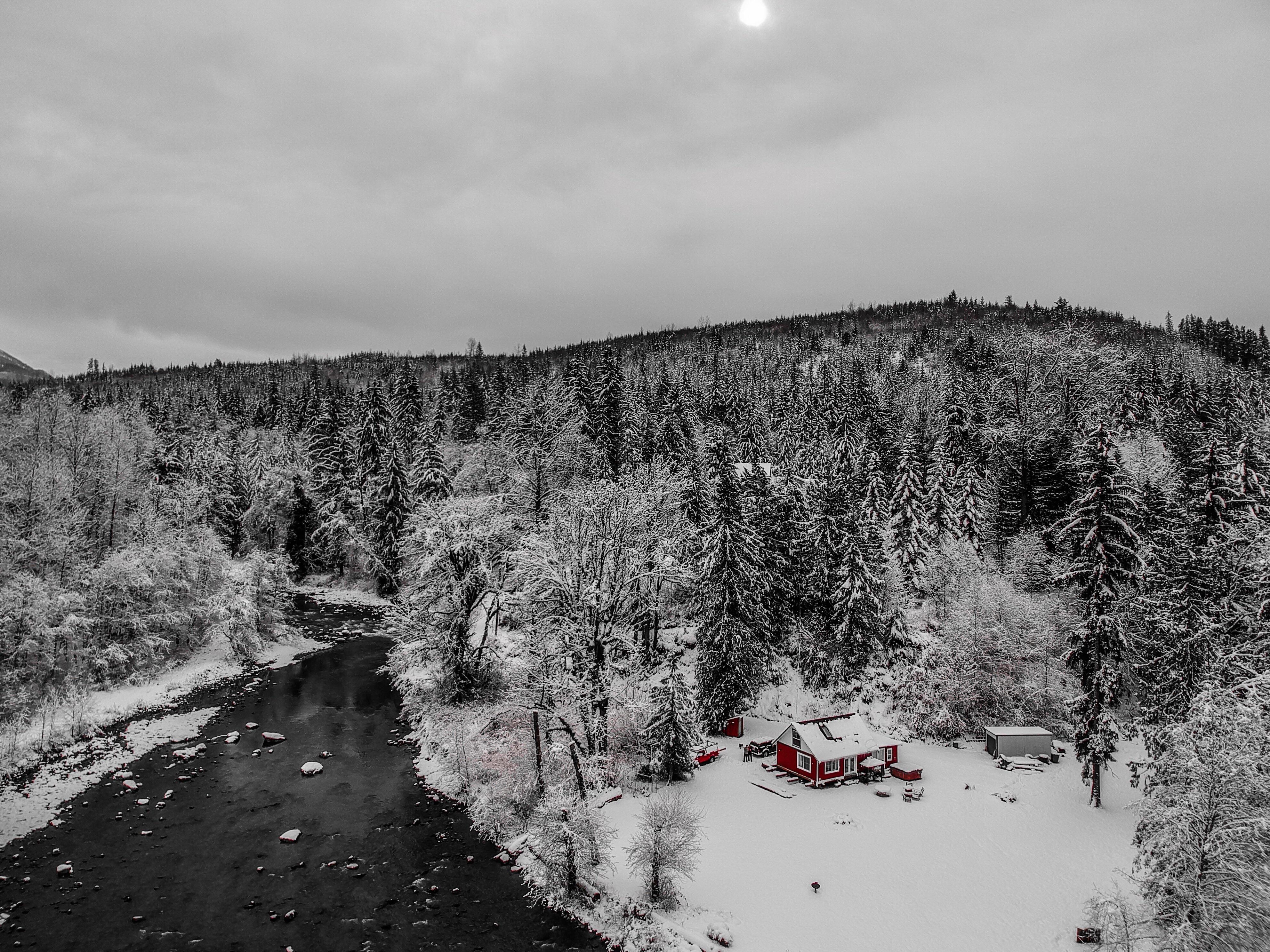 My dads cabin in Granite Falls, WA. r/CabinPorn