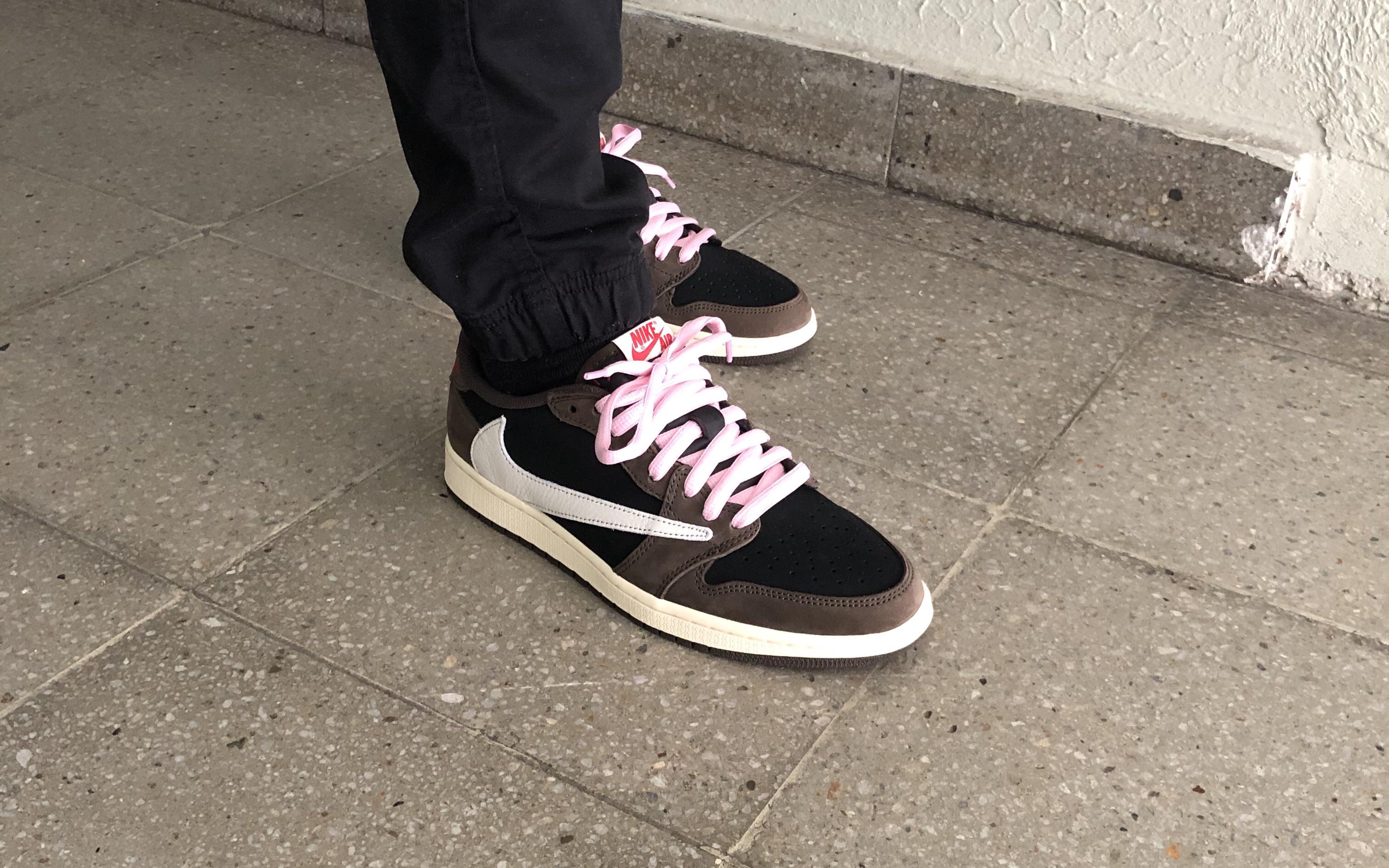 UnDS‘d my Travis Scott Jordan 1 Lows today, love them! r/Sneakers