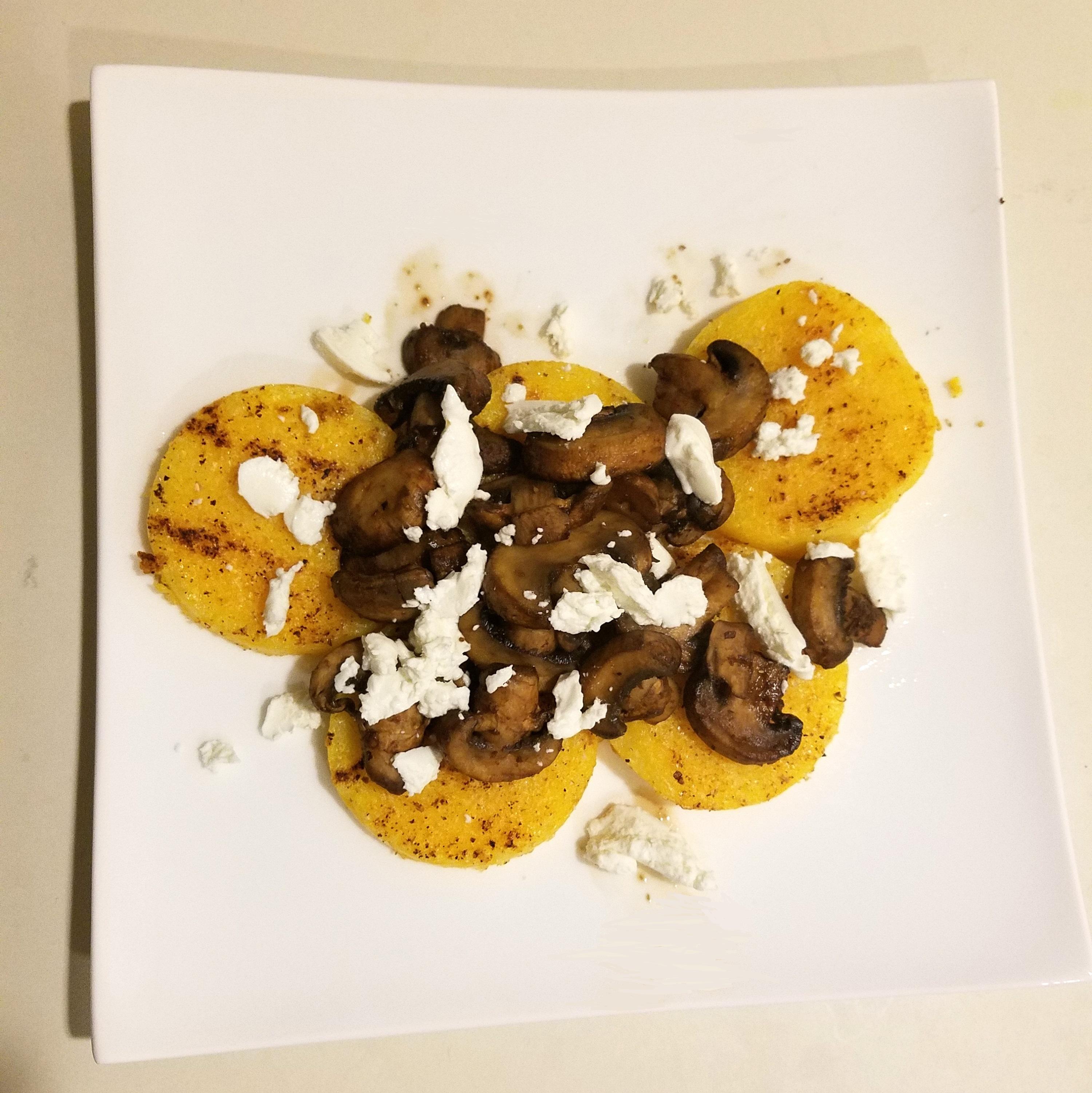 300 Calorie Polenta Dish r/1200isplenty