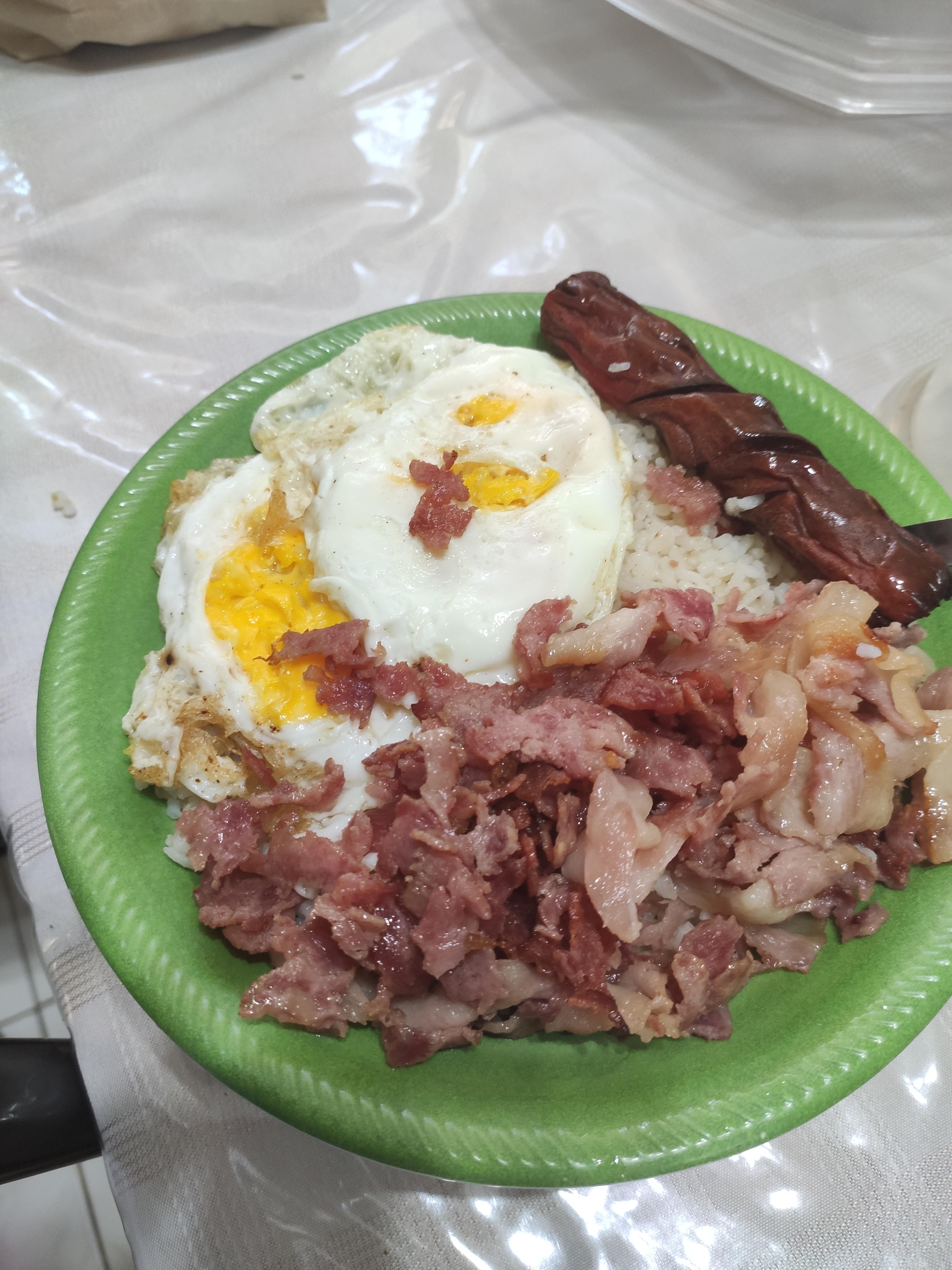 Typical Filipino breakfast. 3 cups of fried rice, 2 fried eggs, 1