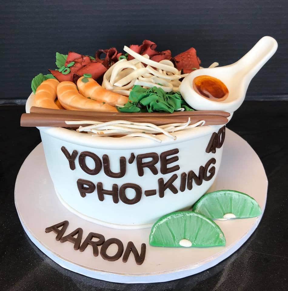 Vietnamese phở inspired birthday cake   r/VietNam