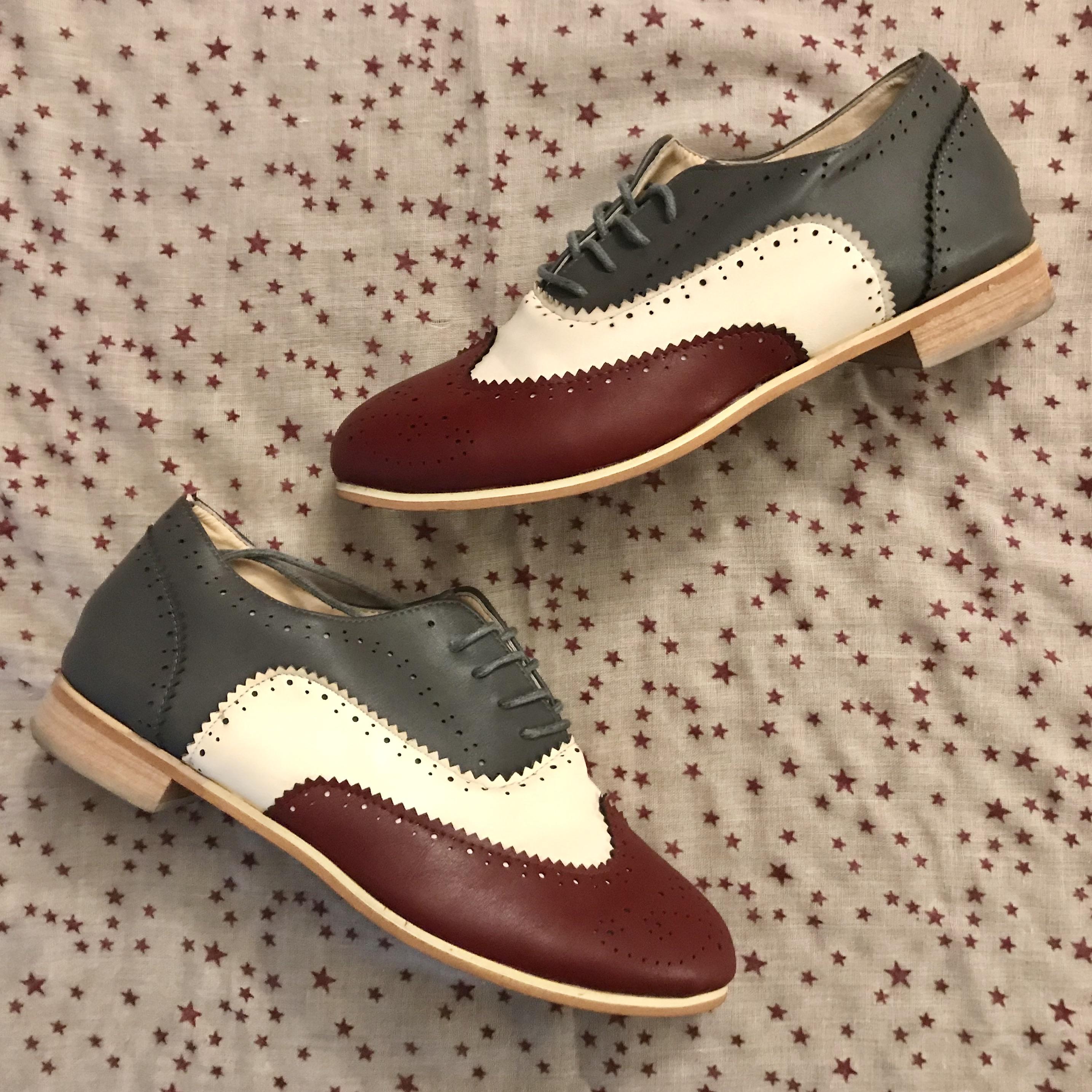 Nabbed the cutest pair of vintage bowling shoes! They fit me perfectly