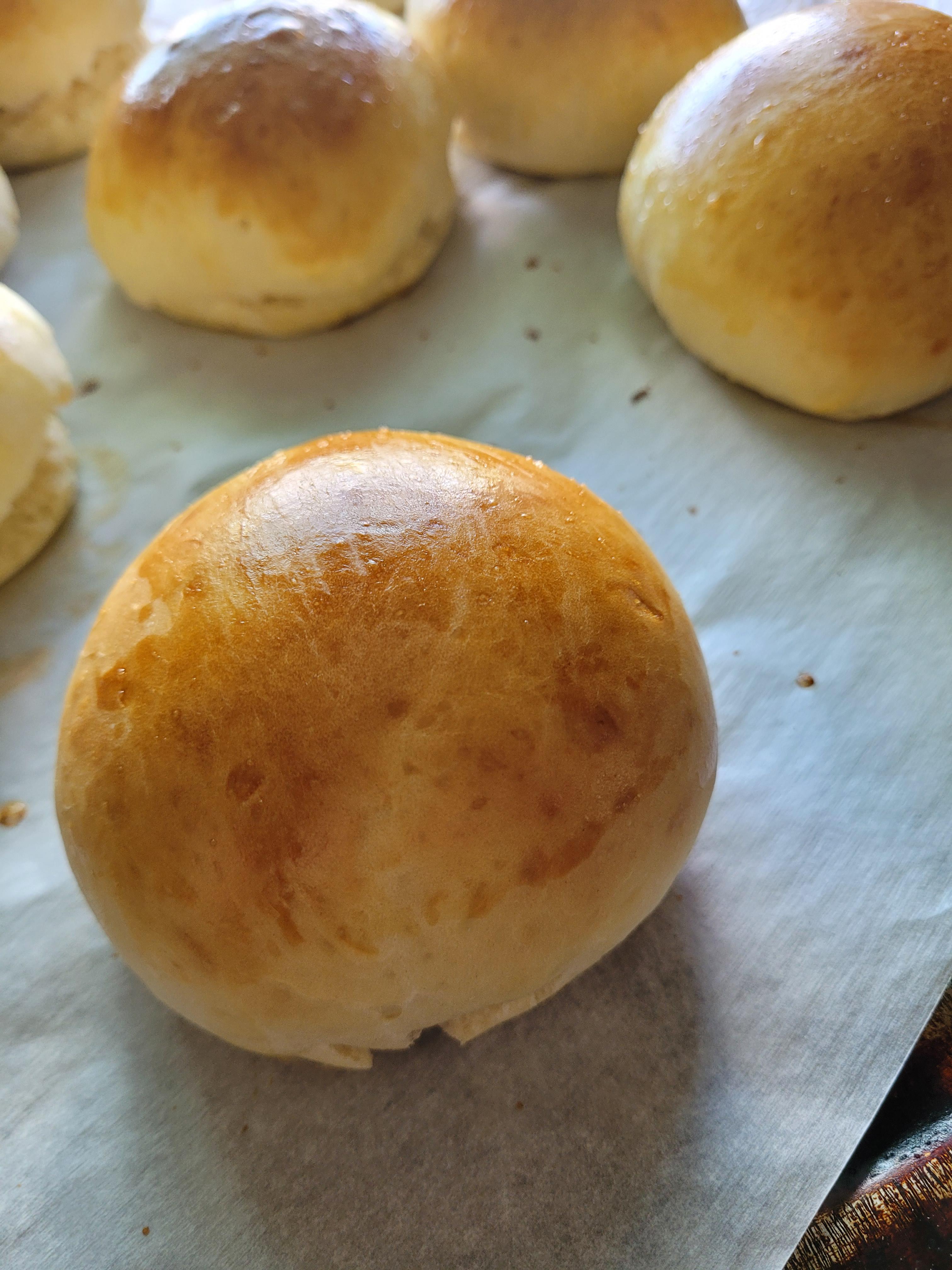 First time making rolls. Egg wash everywhere. r/Bread