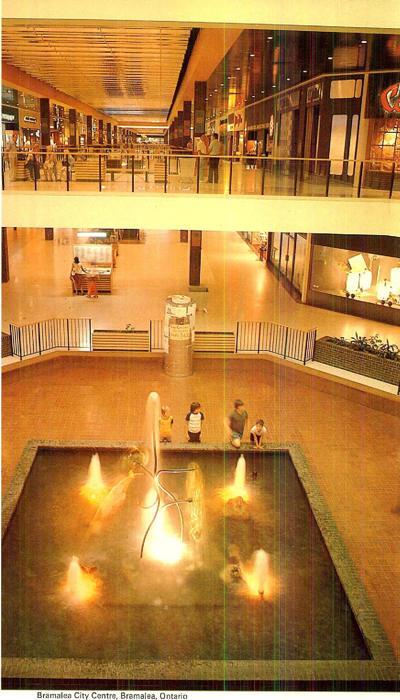 Bramalea City Centre Mall (1975) "Eatons" to "The Bay" walkway (Link in
